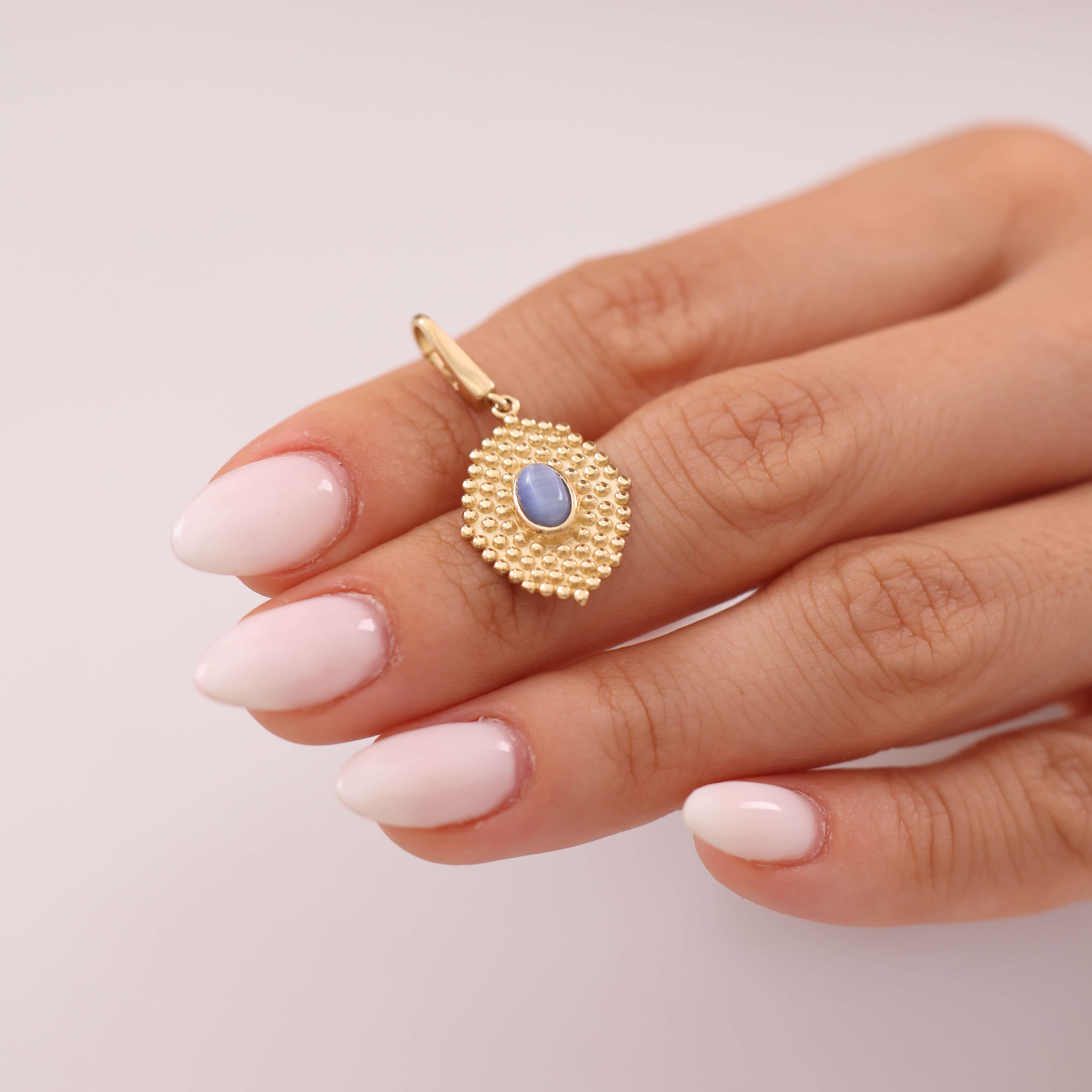Vintage Minimal Altın Charm