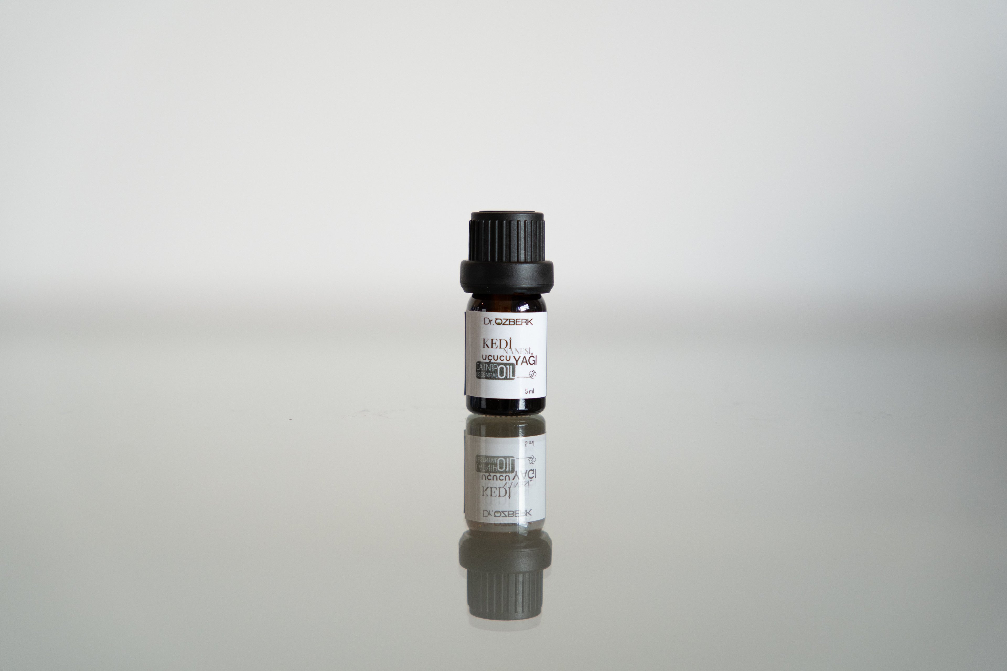 Kedi Nanesi Uçucu Yağı Essential Oil 5 mL