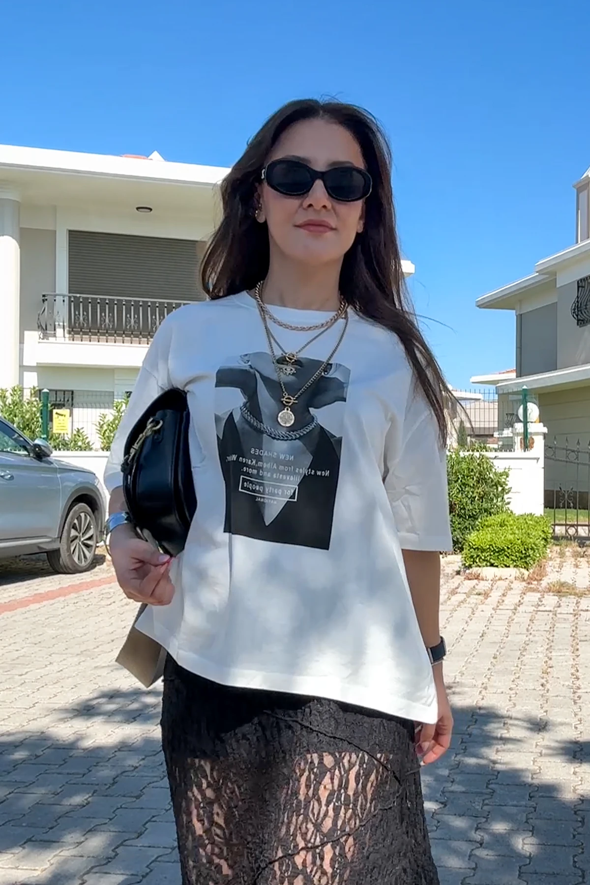 RESİM BASKILI T-SHIRT