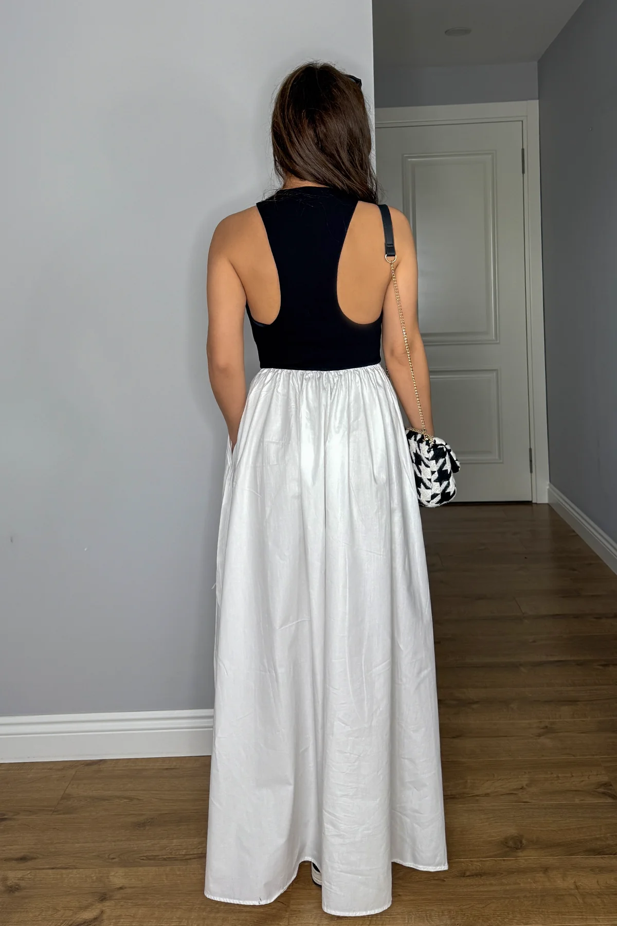 İKİ RENKLİ LASTİKLİ ELBİSE