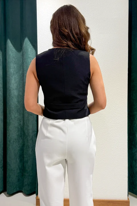 DÜĞME DETAYLI YELEK