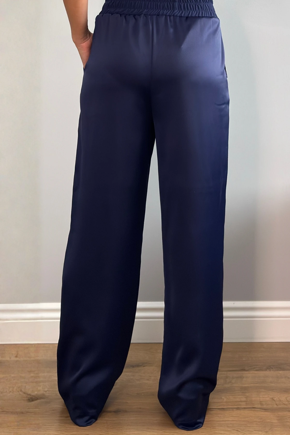 LASTİKLİ SATEN PANTOLON