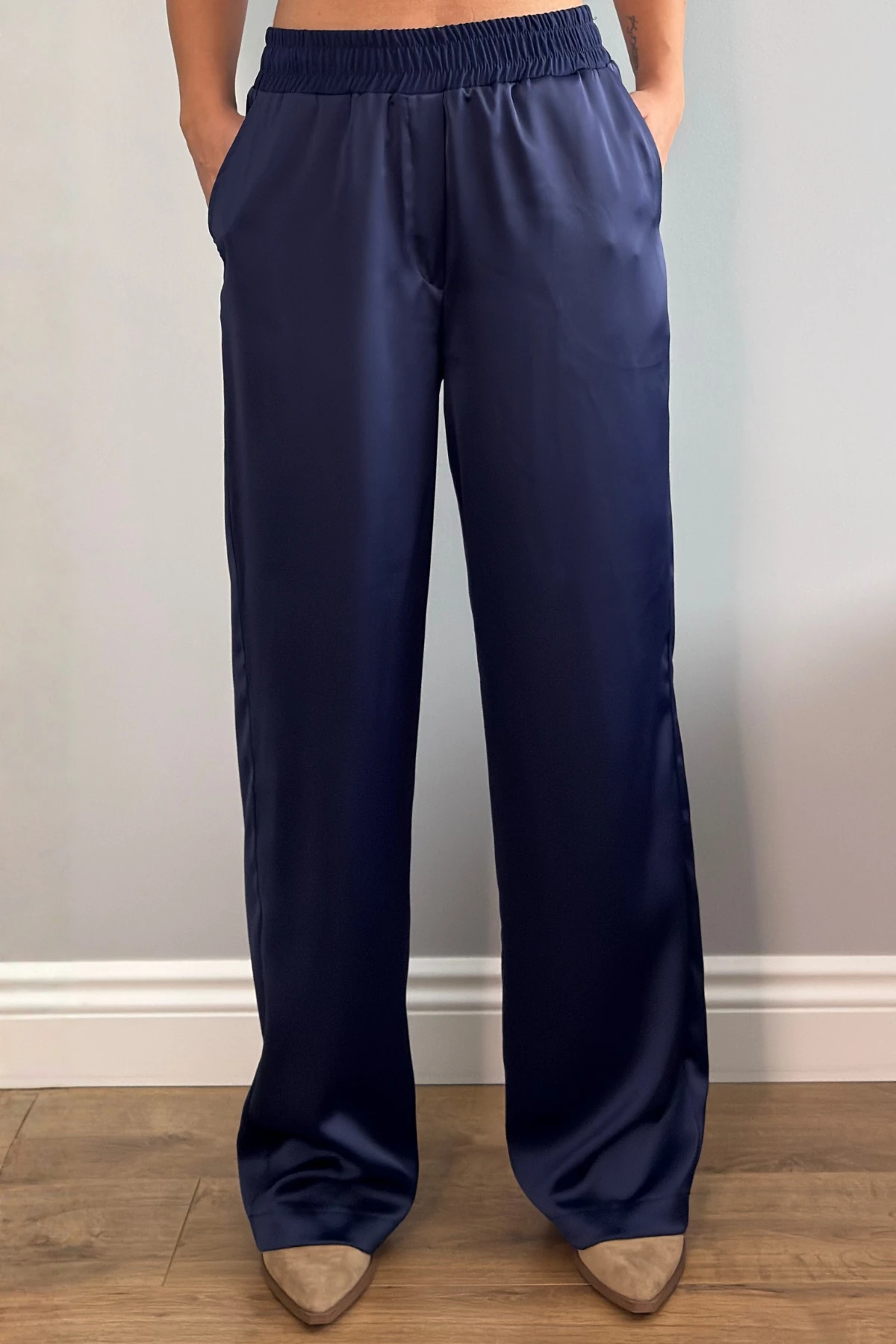 LASTİKLİ SATEN PANTOLON