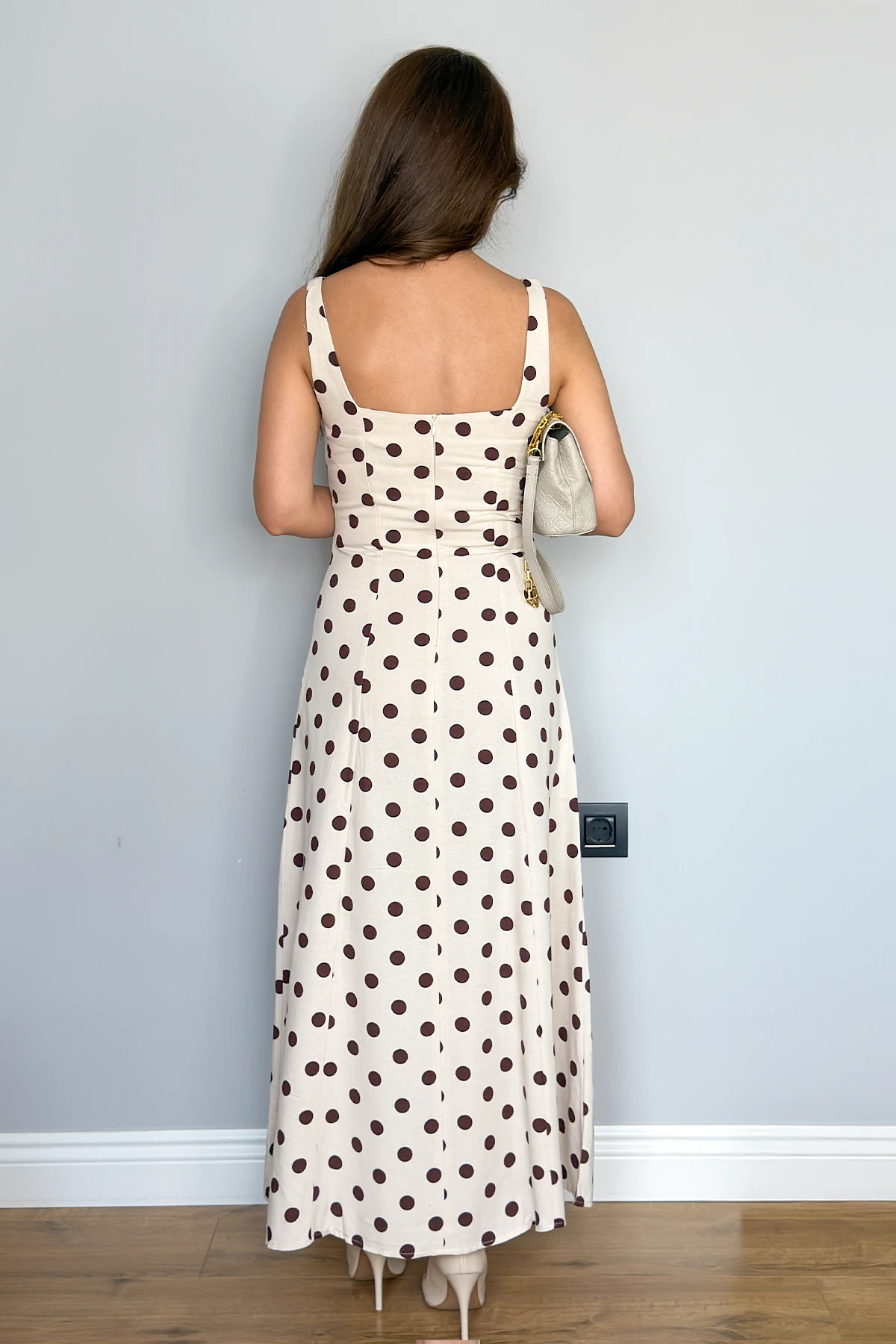 PUANTİYELİ ELBİSE