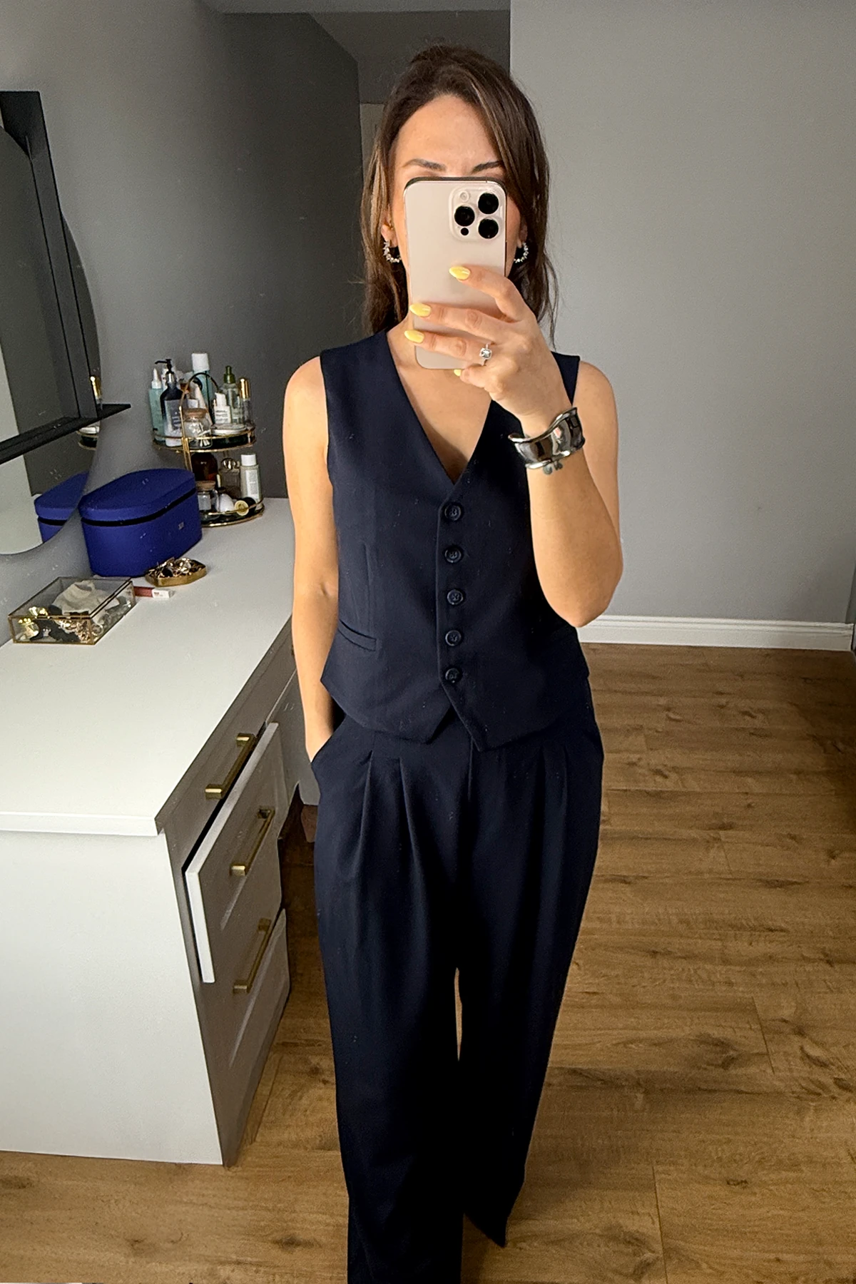 VÜCUDA OTURAN YELEK