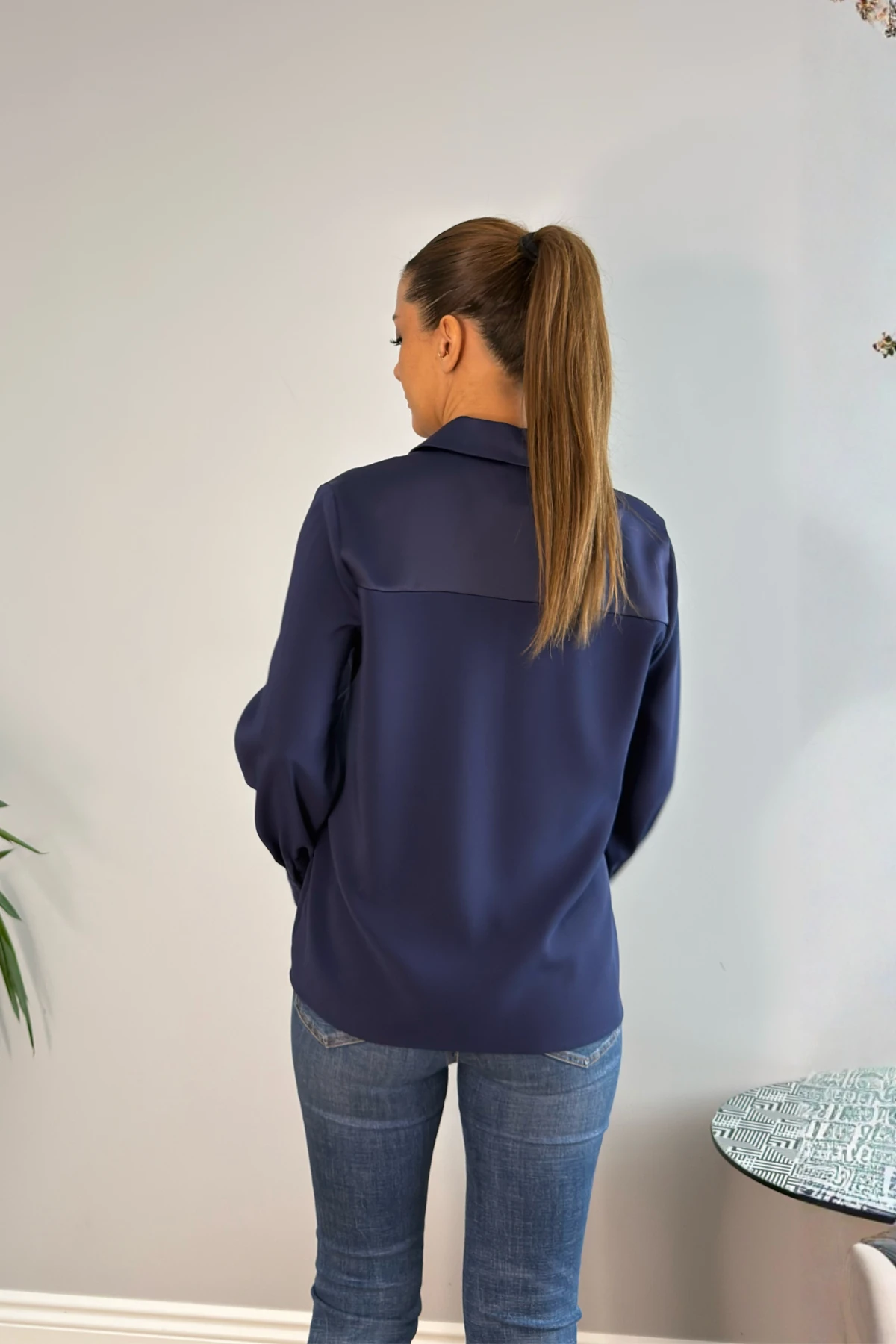 GİZLİ DÜĞME SATEN GÖMLEK