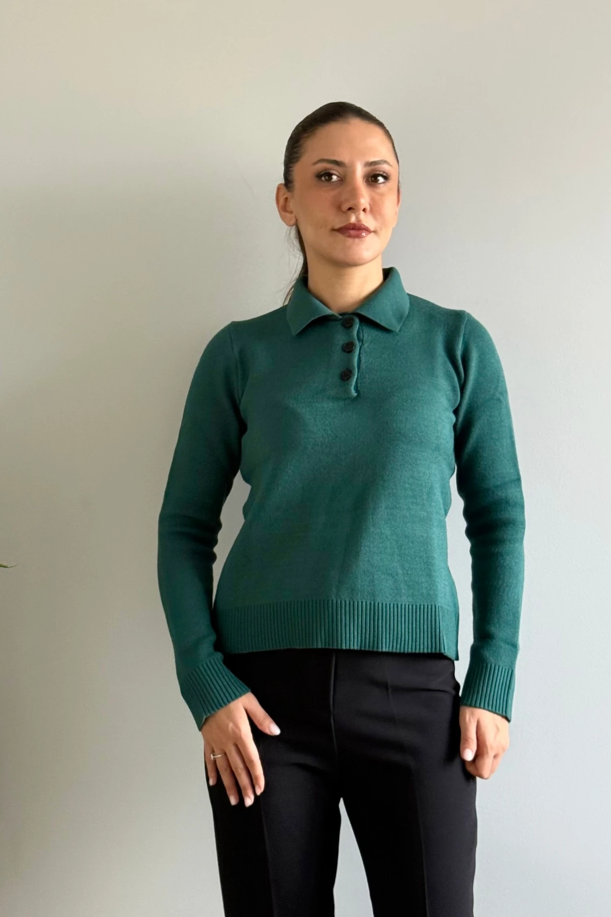 POLO YAKA DÜĞMELİ KAZAK