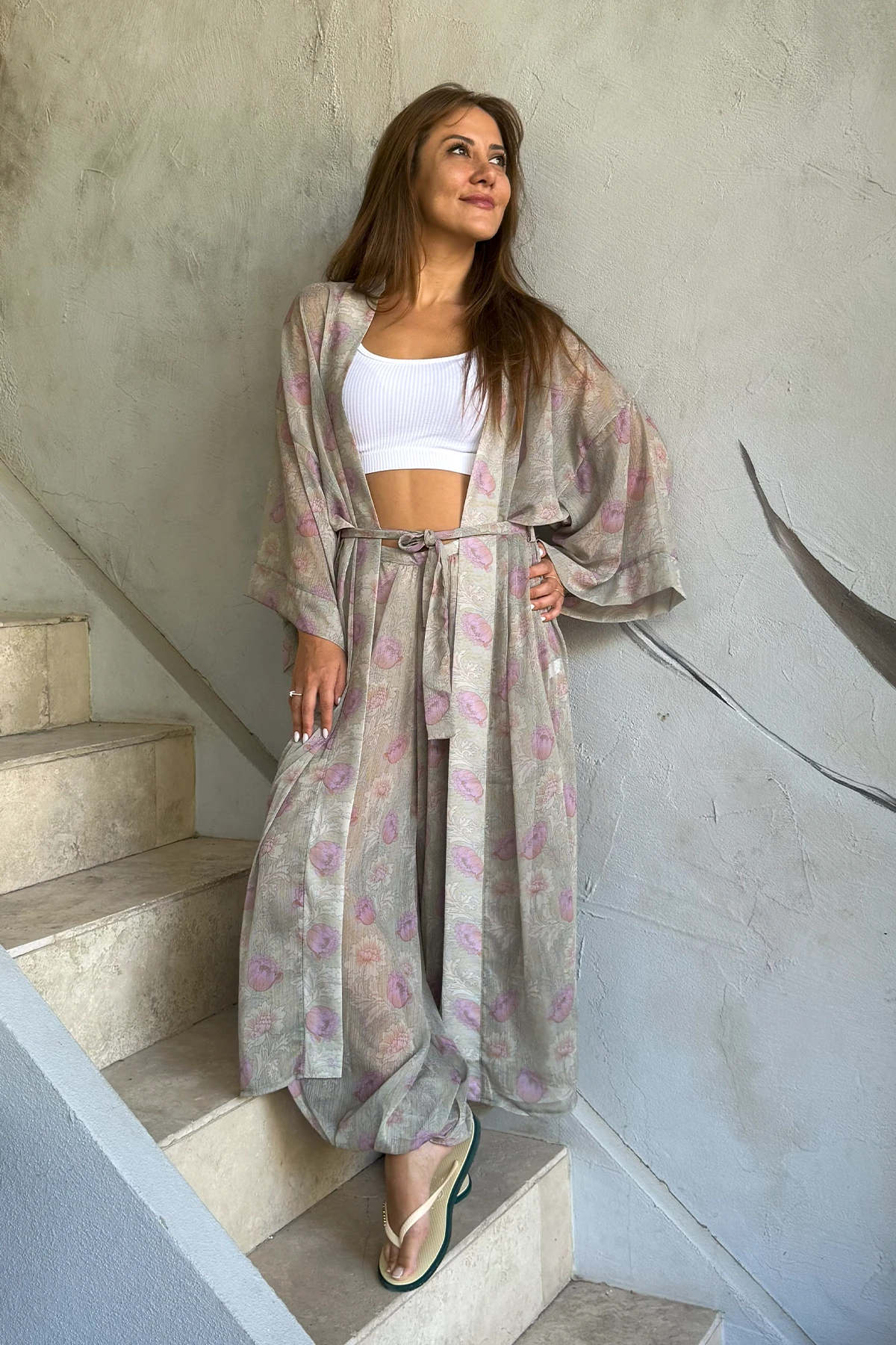 ÇİÇEK DESENLİ KUŞAKLI KİMONO