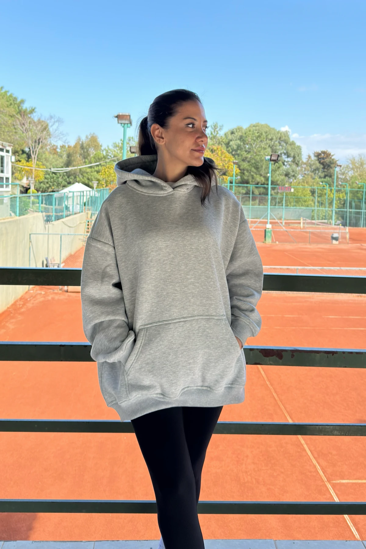OVERSIZE SWEATSHIRT