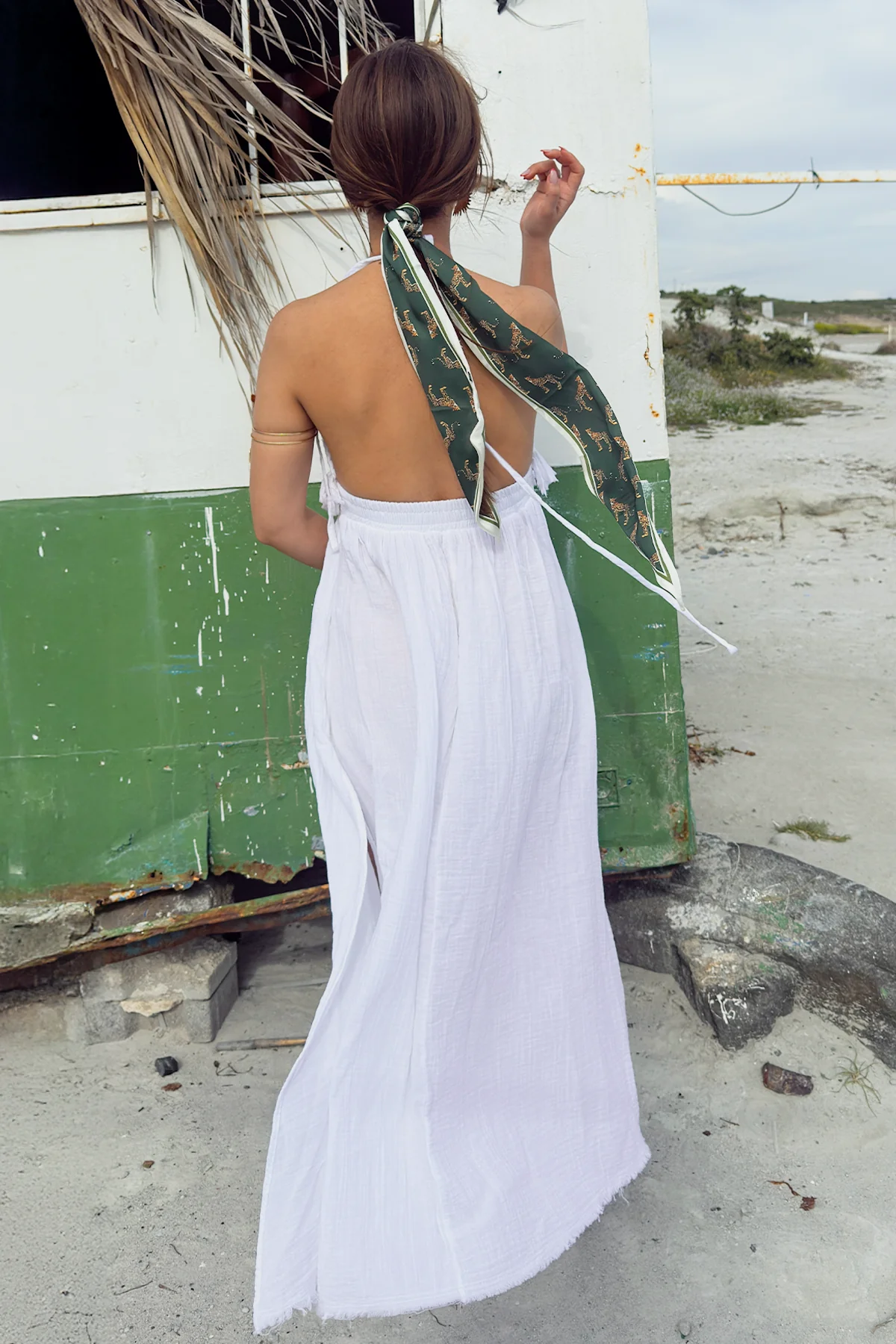 GÖGÜS DETAYLI MÜSLİN ELBİSE