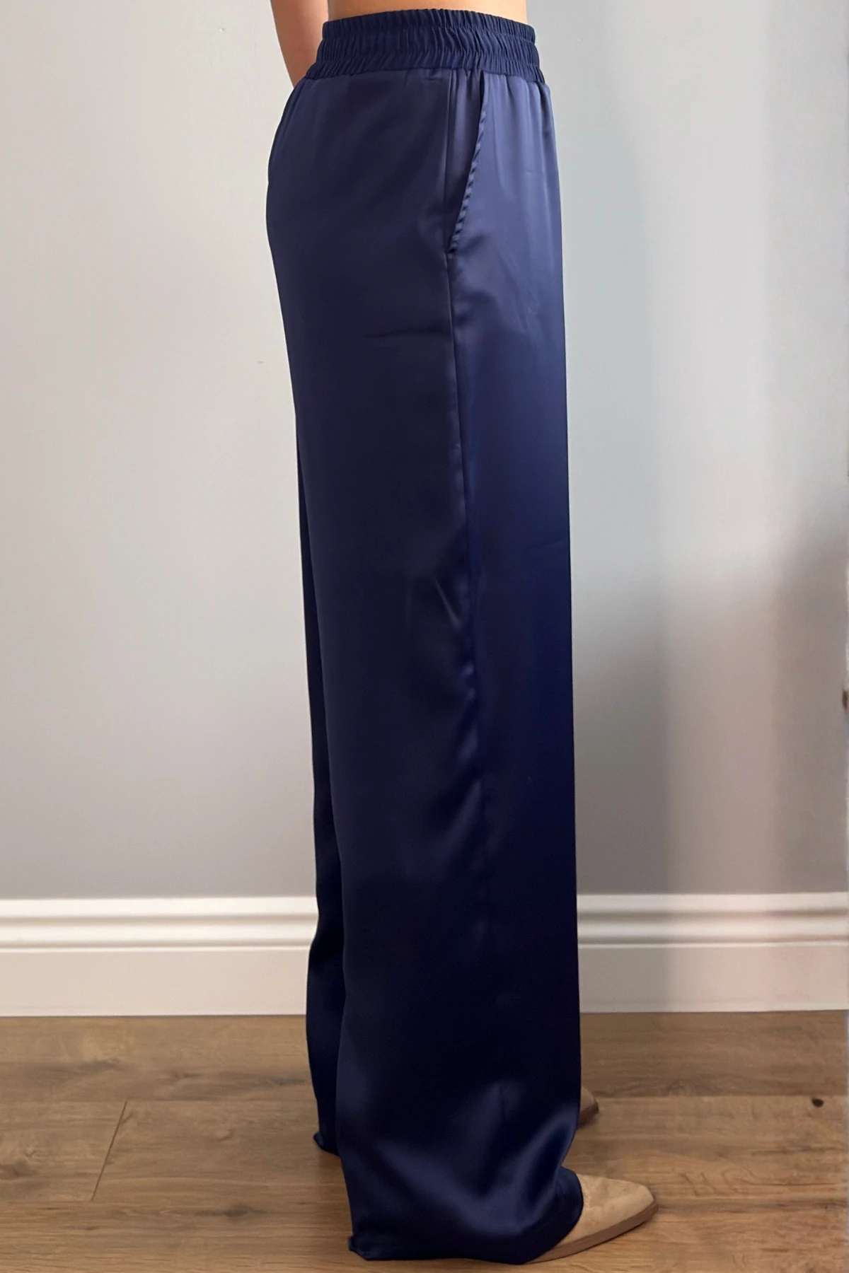 LASTİKLİ SATEN PANTOLON