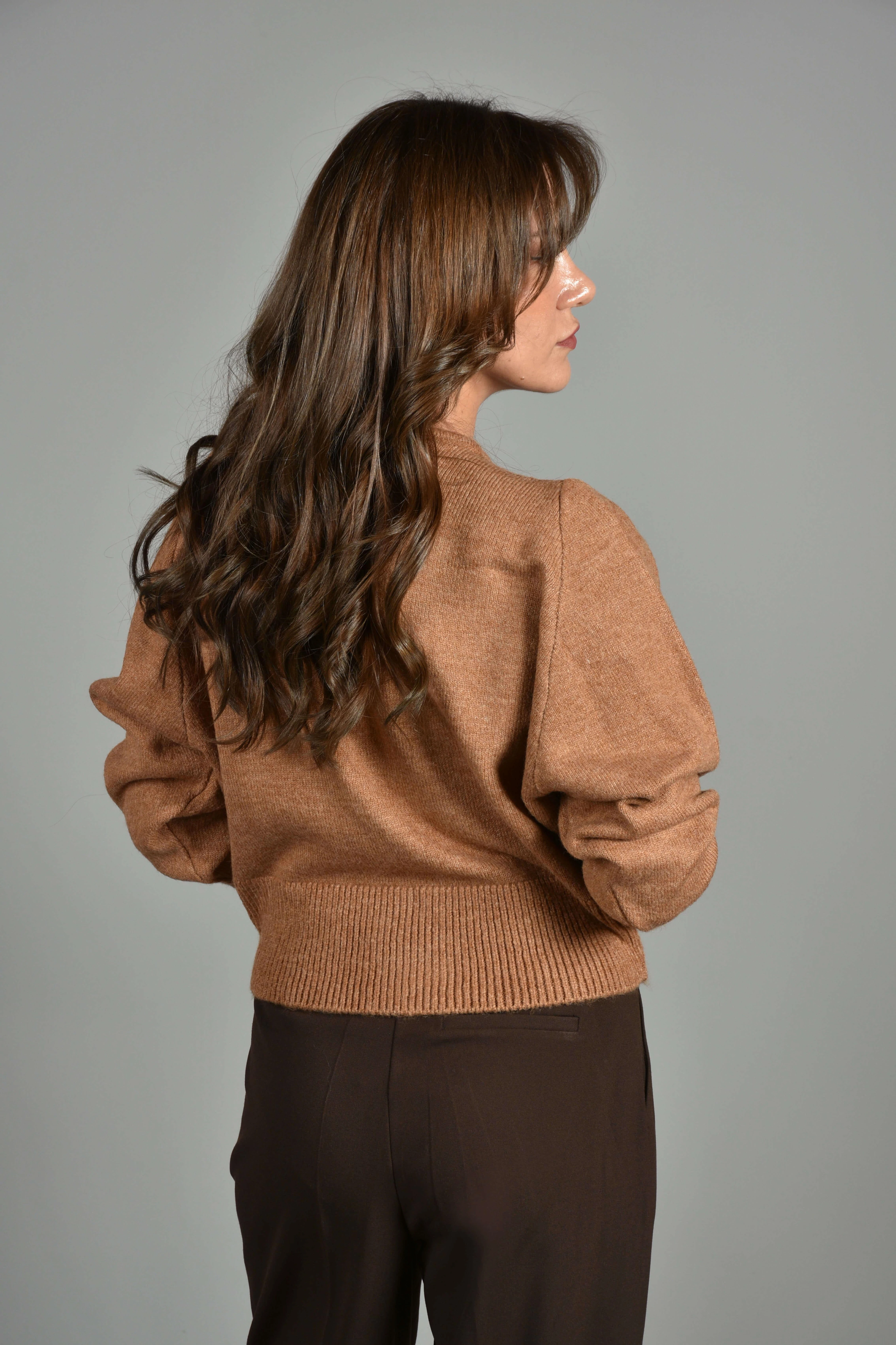 V Yaka Düğmeli Hırka