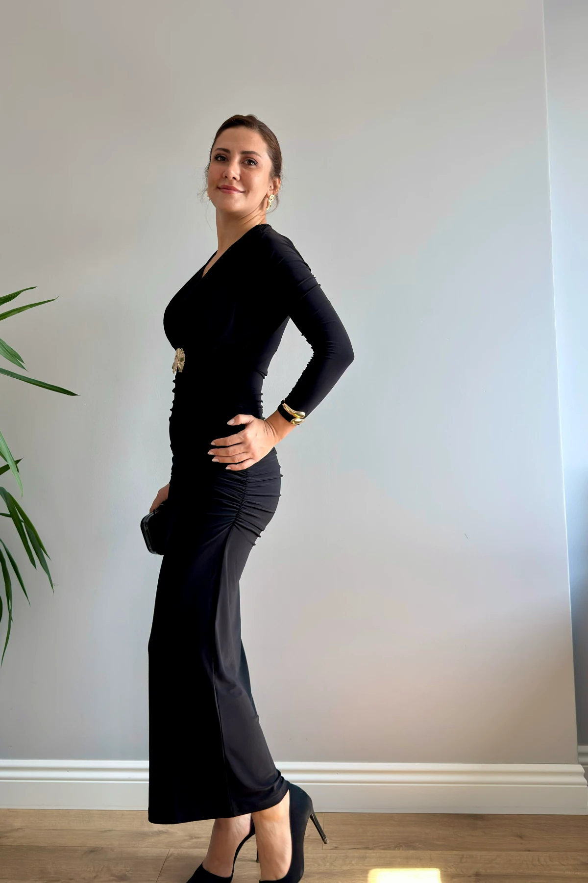 DRAPELİ TAŞ TOKALI ELBİSE