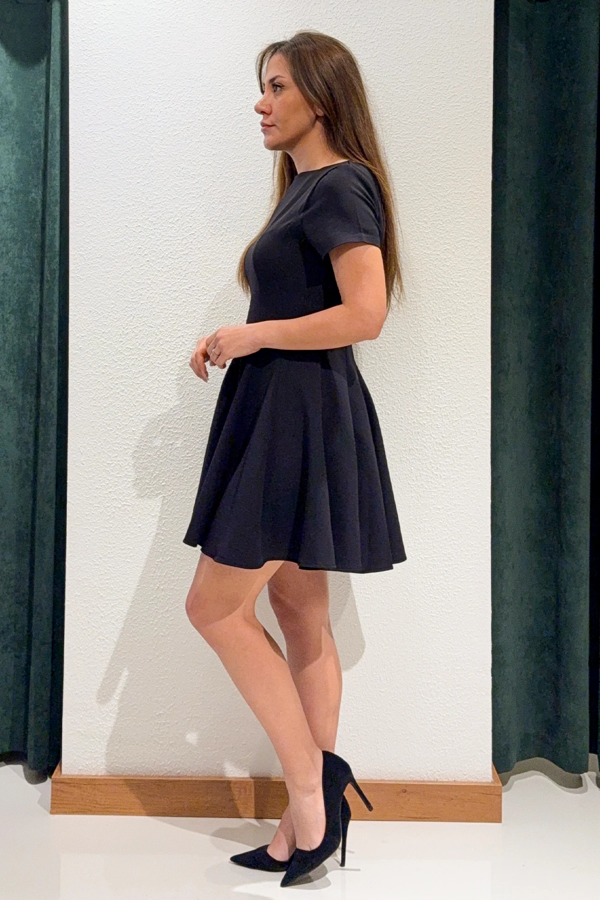 YARIM KOLLU VOLANLI ELBİSE