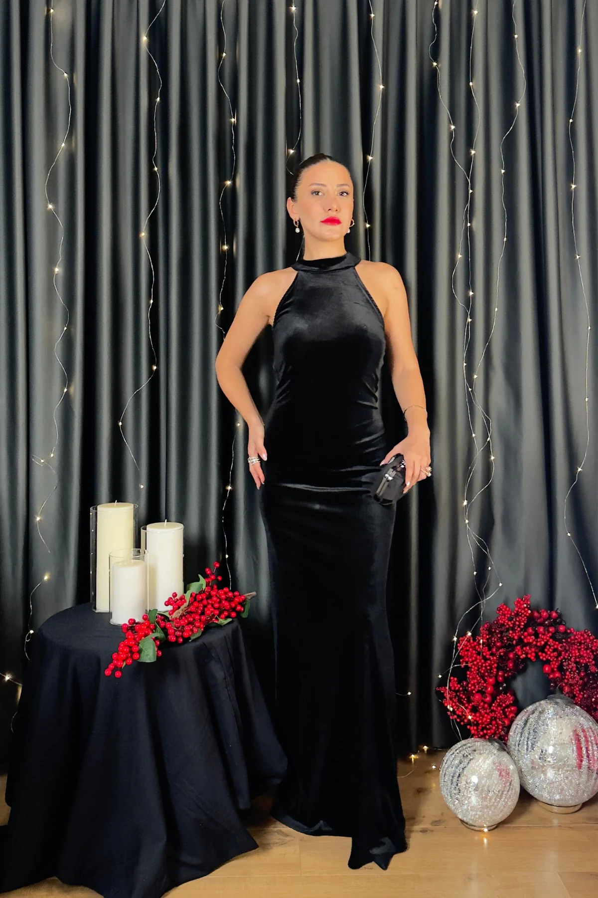 Halter Yaka Kadife Elbise