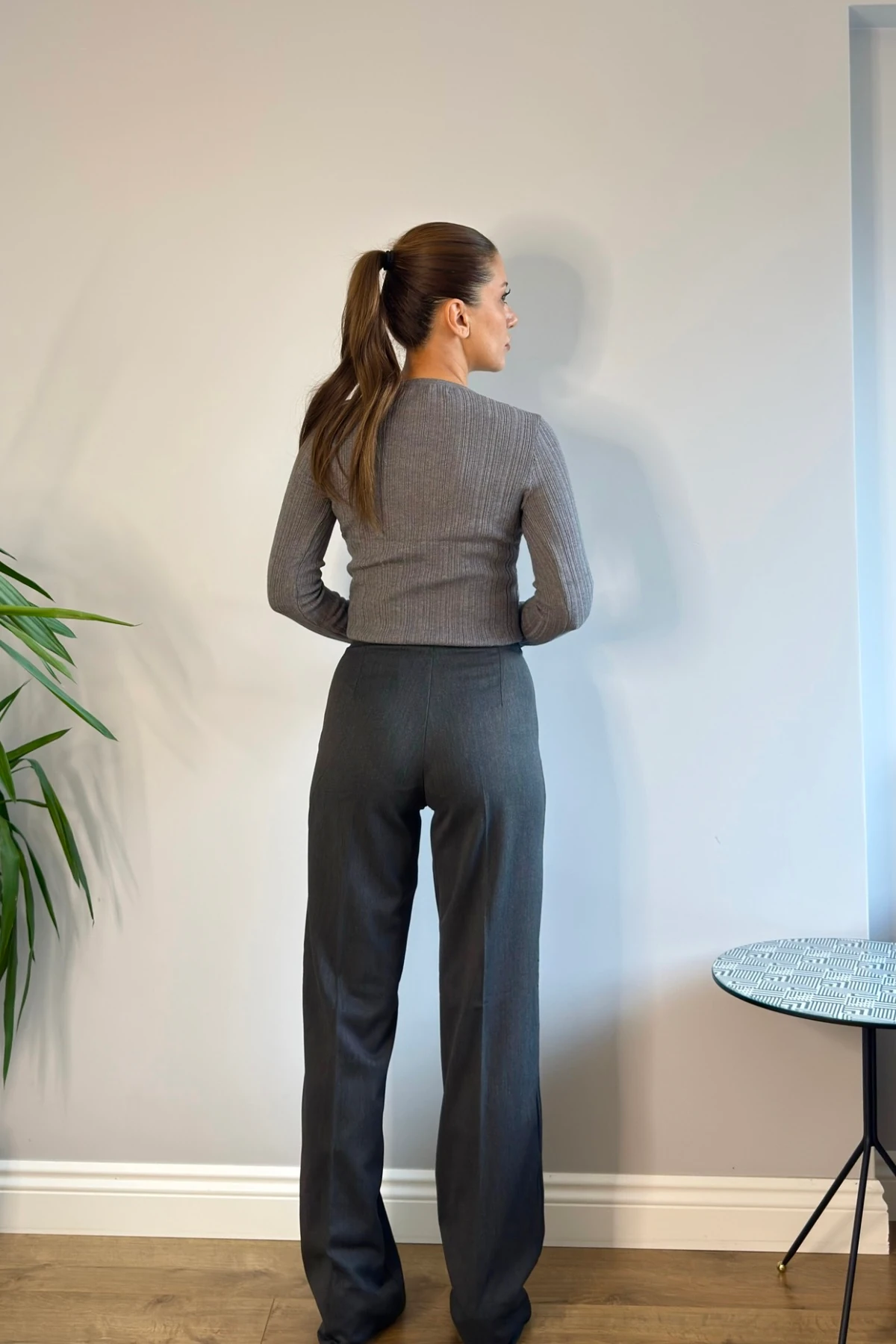 YÜKSEK BEL DETAY PANTOLON