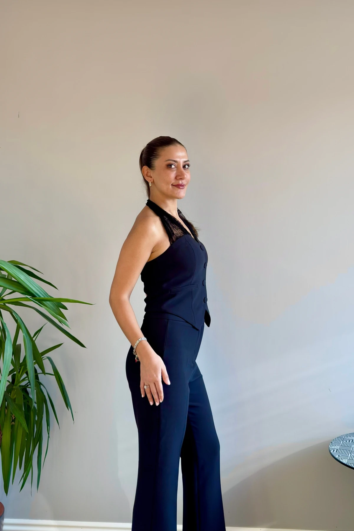 DANTEL DETAYLI YELEK