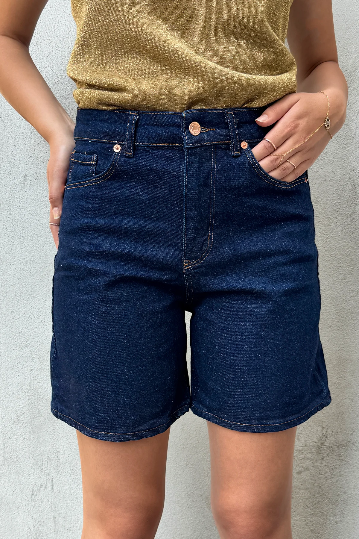 ŞEHİR BOY KOT ŞORT