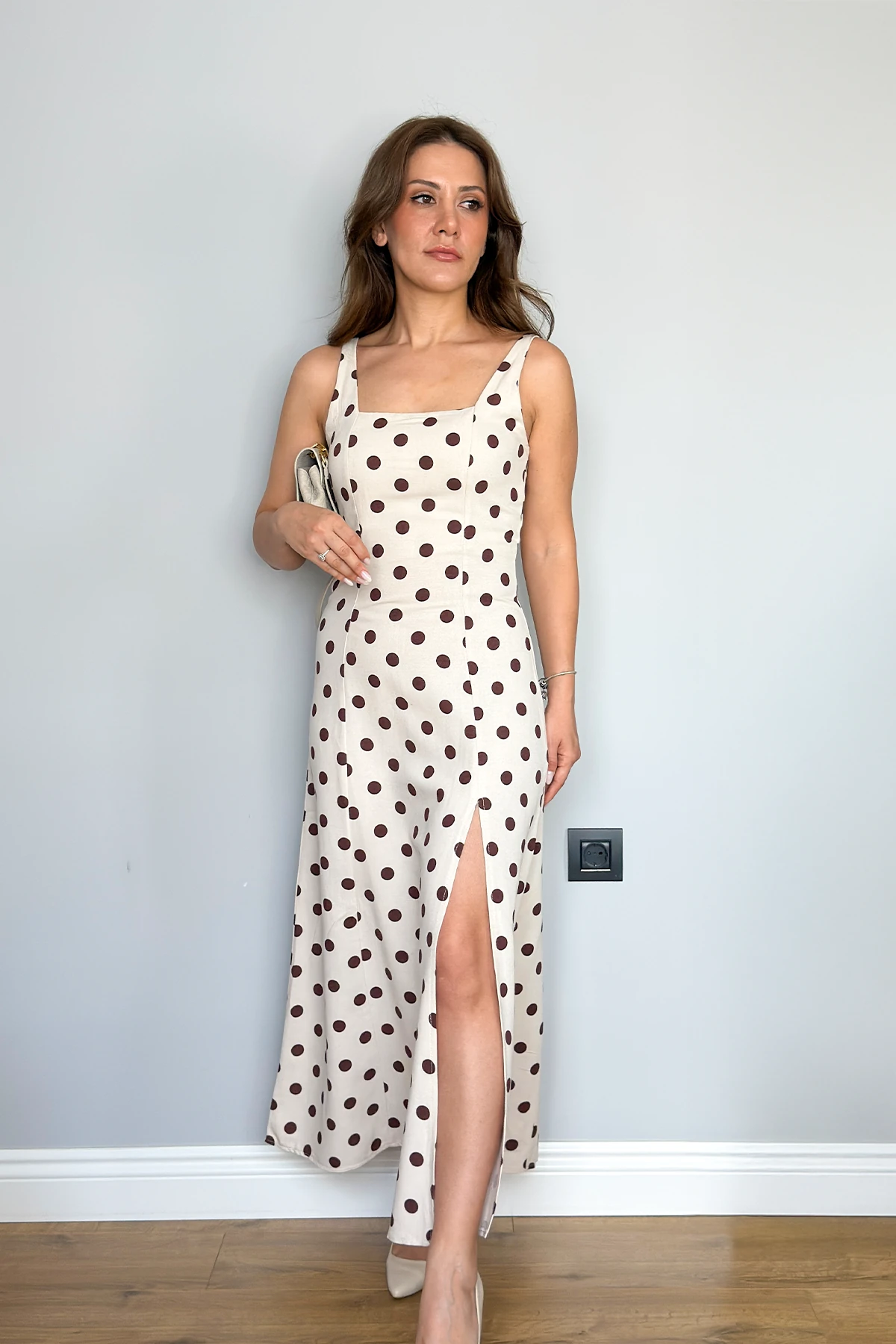 PUANTİYELİ ELBİSE