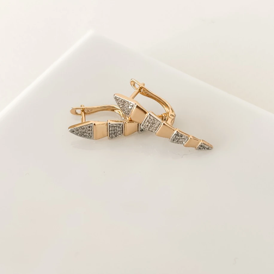 Zirkon Taşlı Dik Küpe