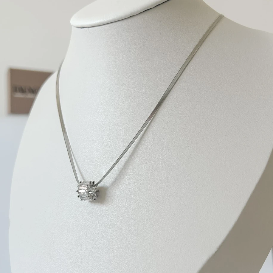 Zirkon Taşlı Halka Uçlu İtalyan Çelik Kolye