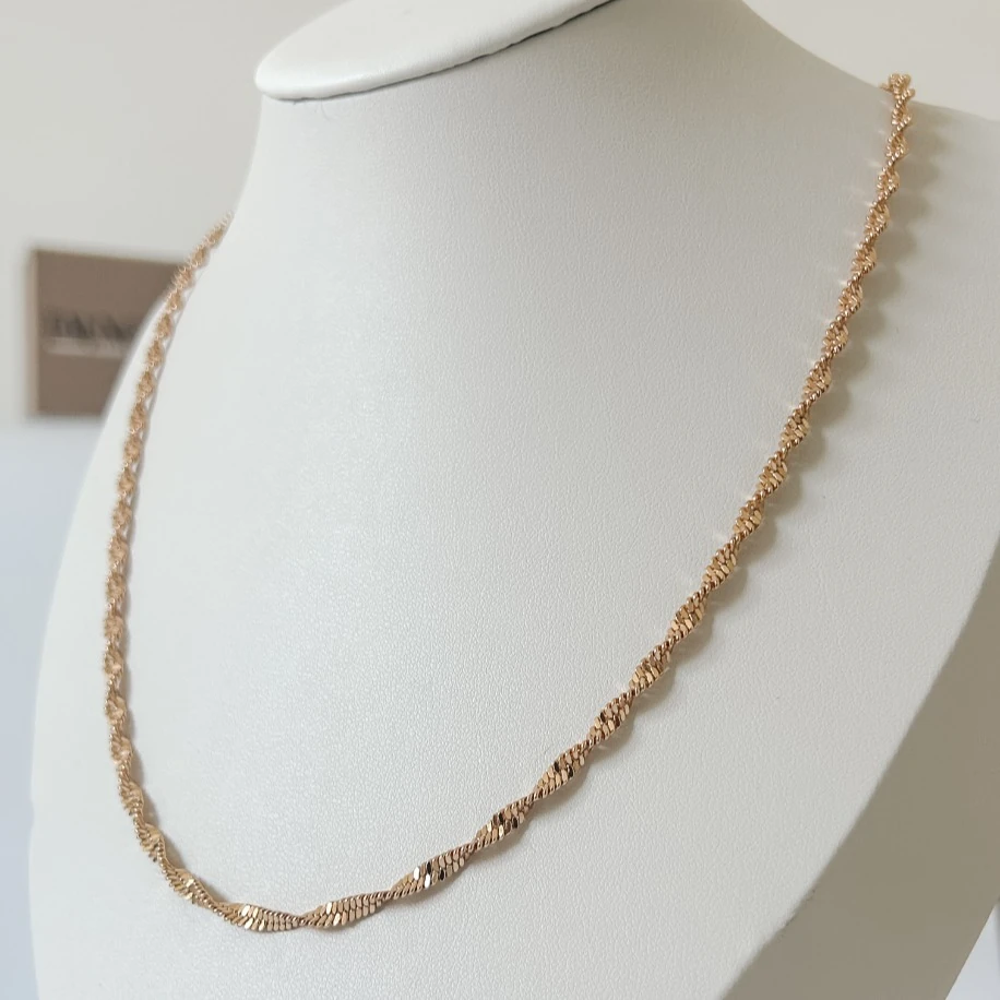 Altın Renkli Twist Kolye