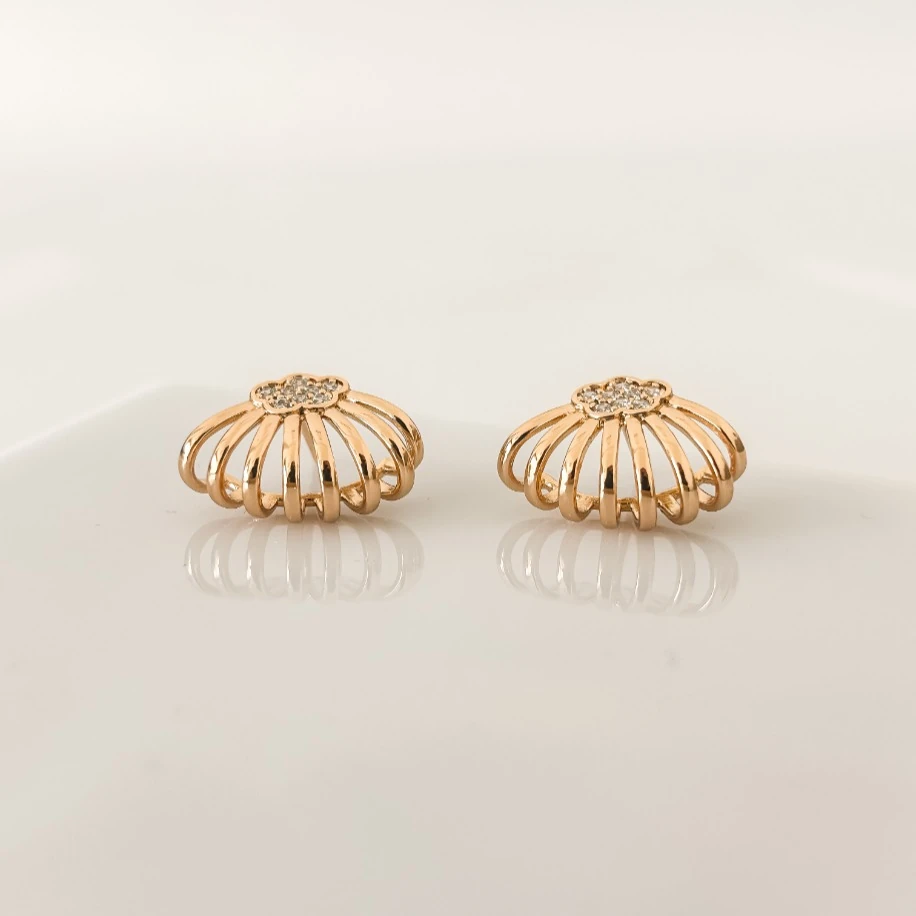 Zirkon Taşlı İstiridye Formlu Küpe