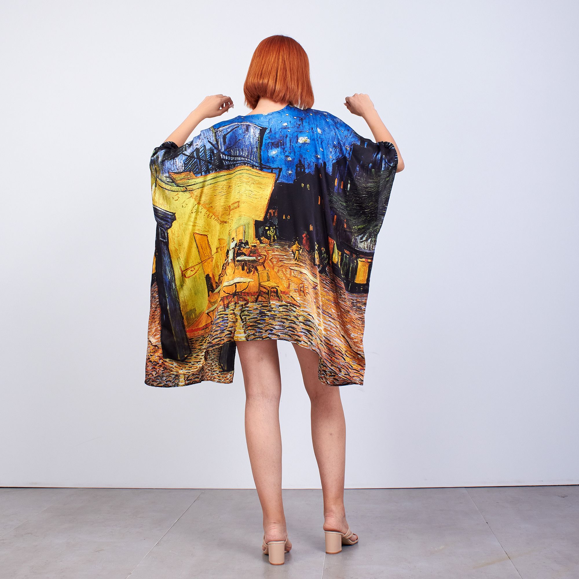 ألبسة كيمونو حريري ١٠٠٪؜ قصير "وشاح للشاطئ" | Van Gogh Cafe Terrace