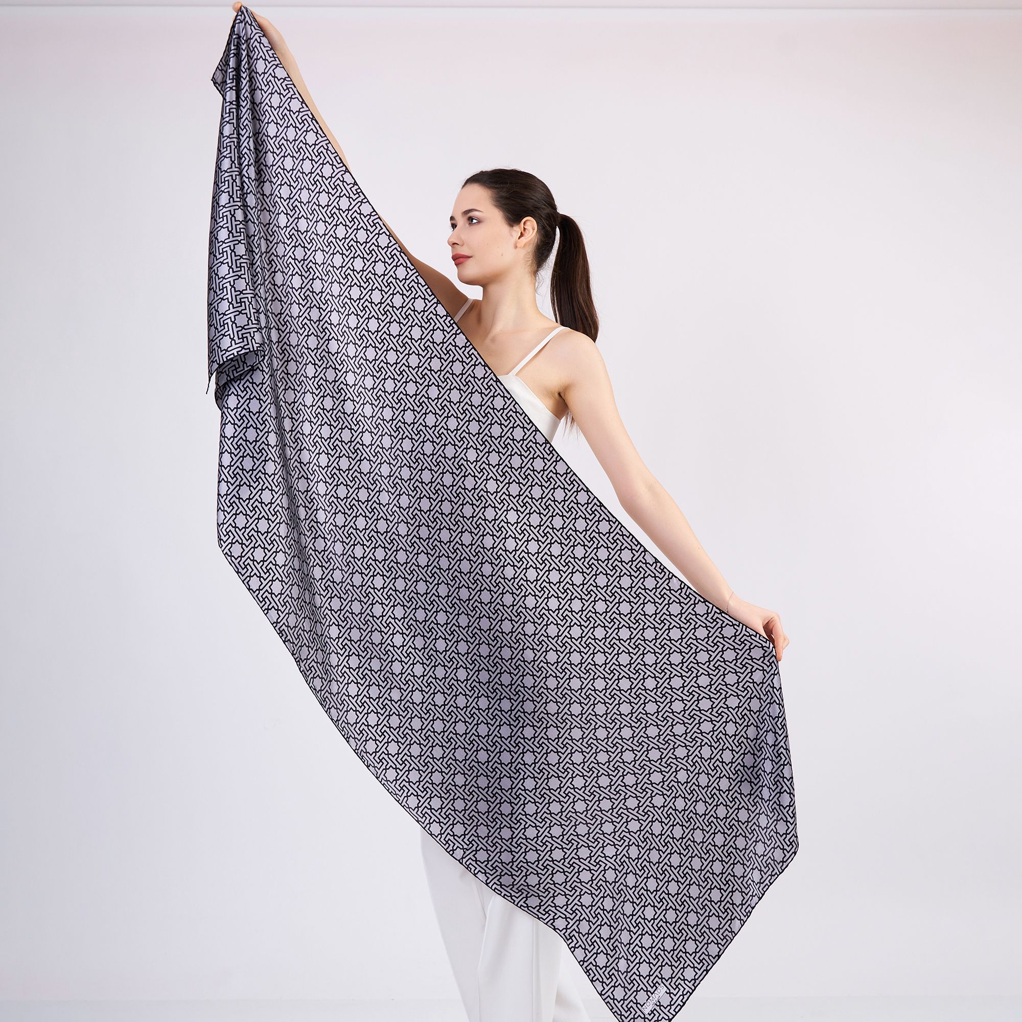 Pure Silk Scarf Shawl | Gray | Selçuklu Star Pattern