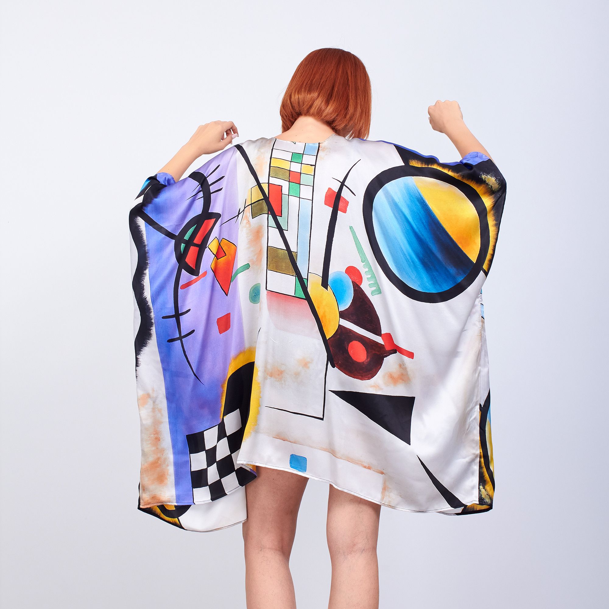 ألبسة كيمونو حريري ١٠٠٪؜ قصير "وشاح للشاطئ" | Kandinsky Collective