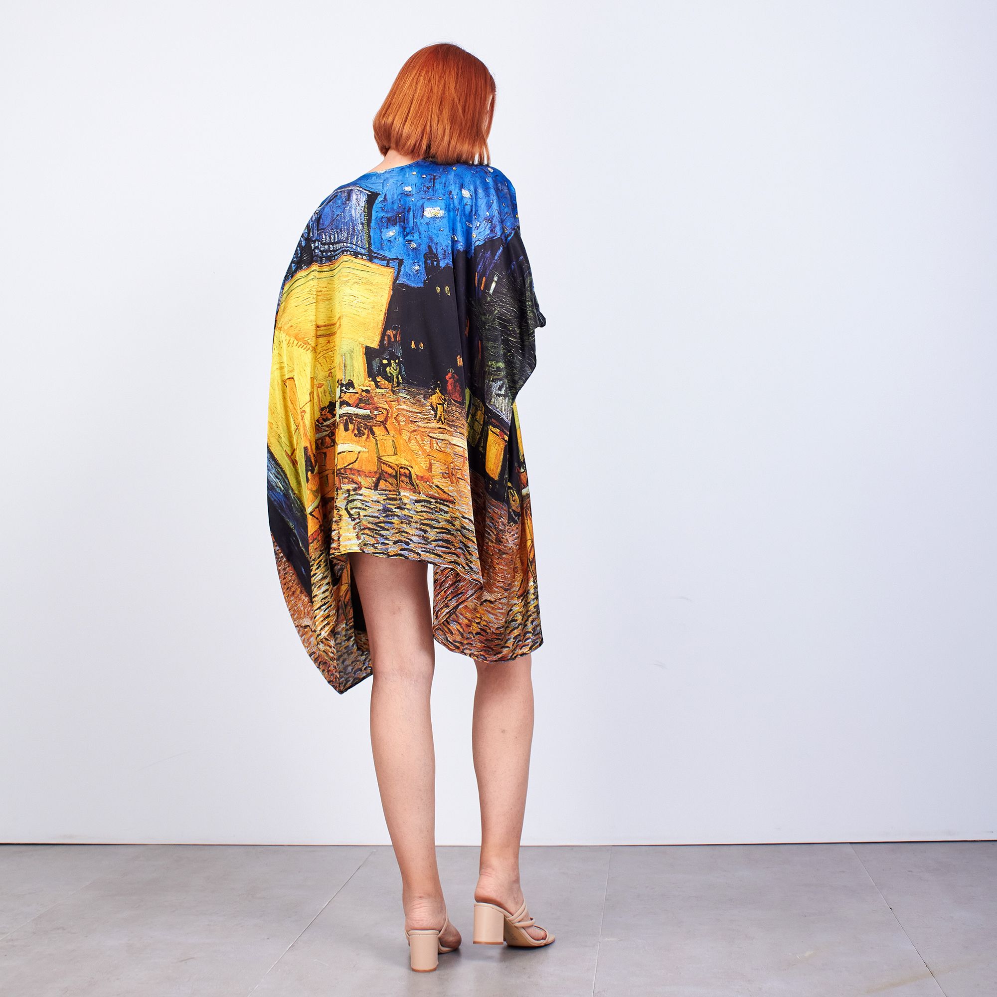 ألبسة كيمونو حريري ١٠٠٪؜ قصير "وشاح للشاطئ" | Van Gogh Cafe Terrace