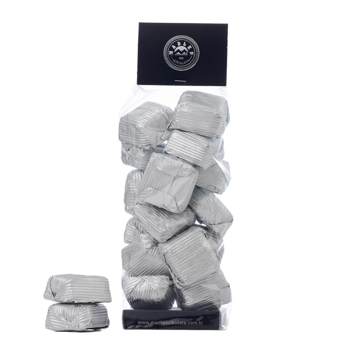 Madlen Gümüş Yaldızlı Fındık Üzüm Çikolata 500 gr