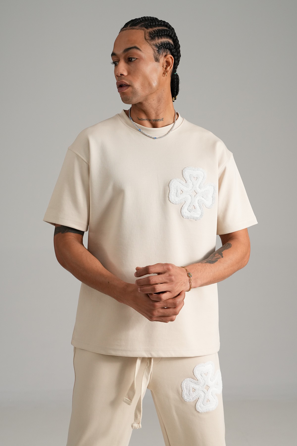 Yonca Detaylı Tişört Pantolon Takım - Beige