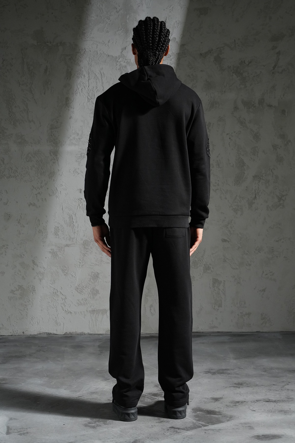 Taş Detaylı Çiçek Nakışlı Eşofman Takım