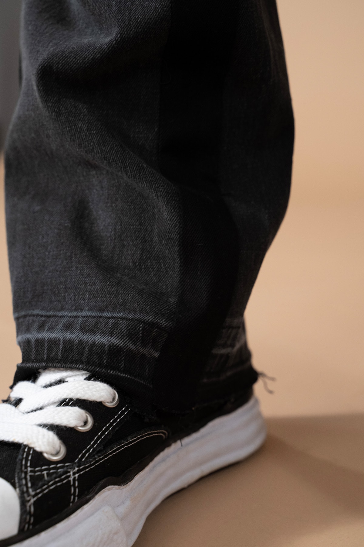Contrast Transition Flare Jeans