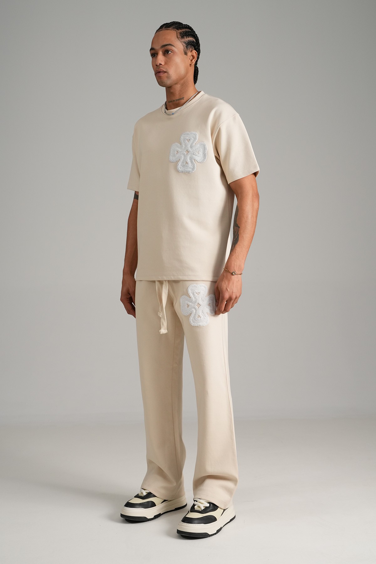 Yonca Detaylı Tişört Pantolon Takım - Beige