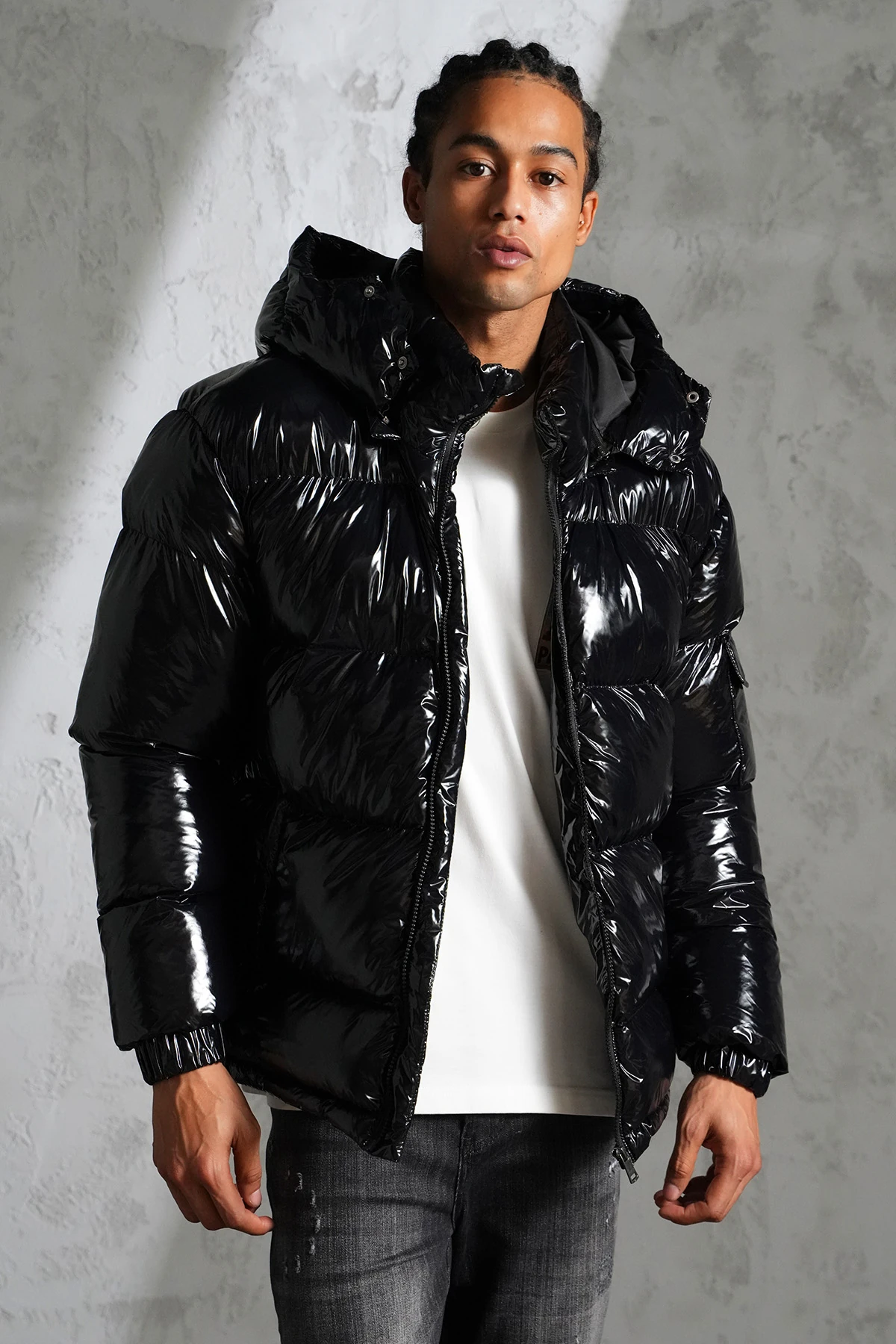 Kapüşonlu Parlak Şişme Mont