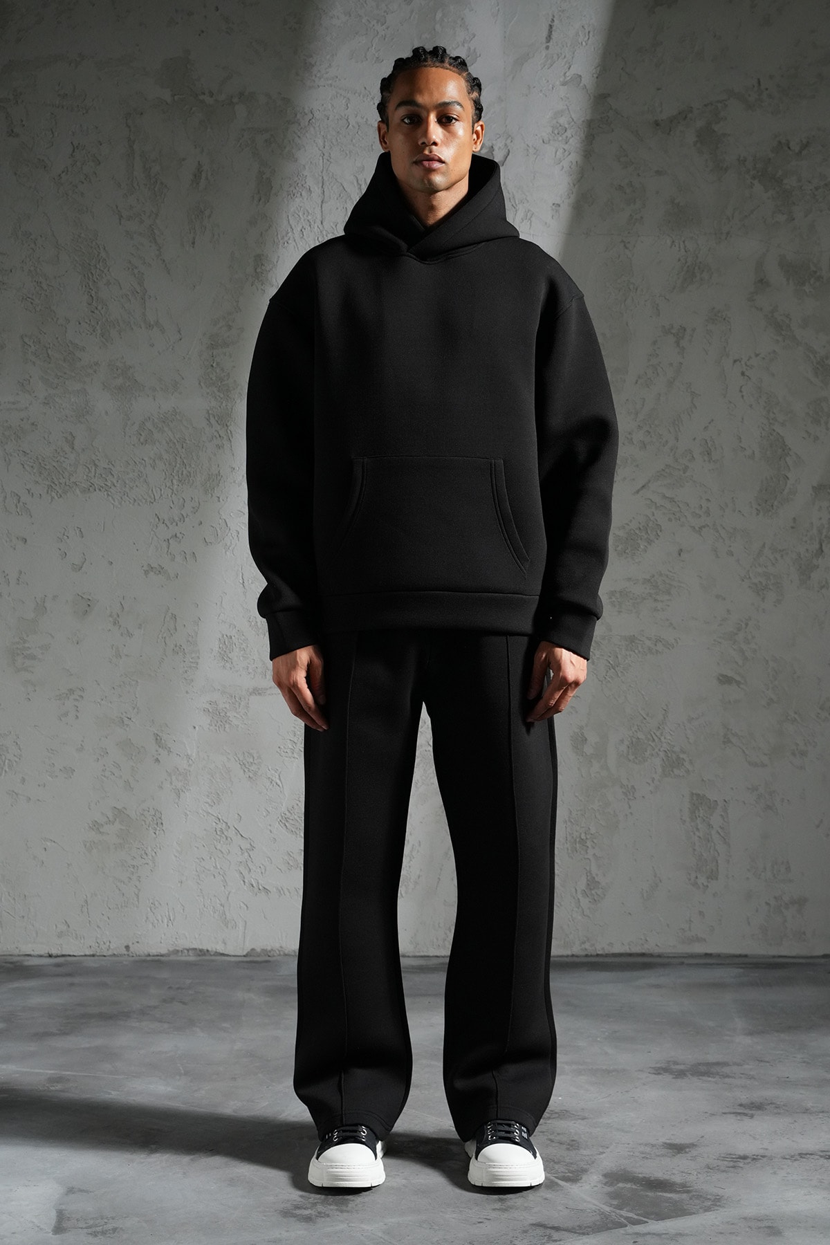 Sweatshirt and Trousers Two-Piece Set - black