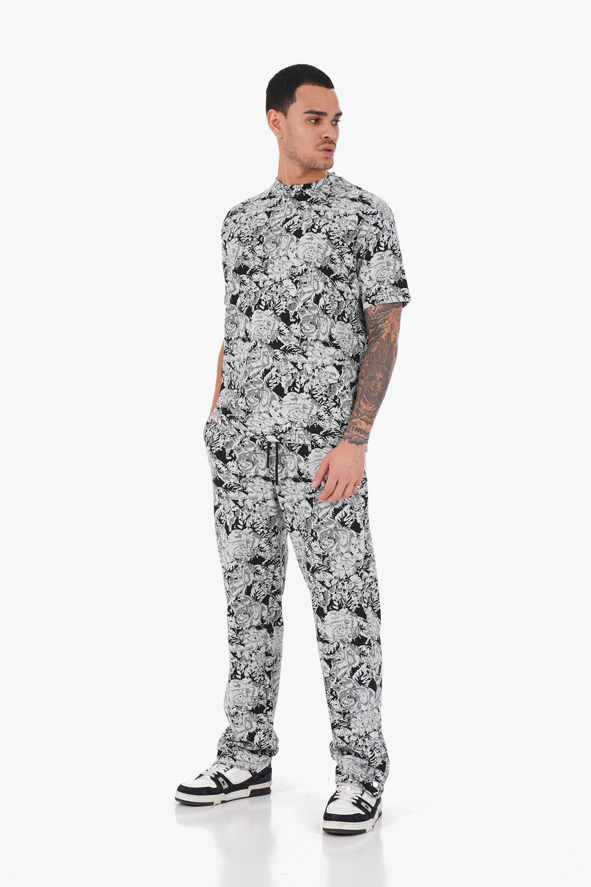 Mixed Rose Pattern T-Shirt Trousers Set