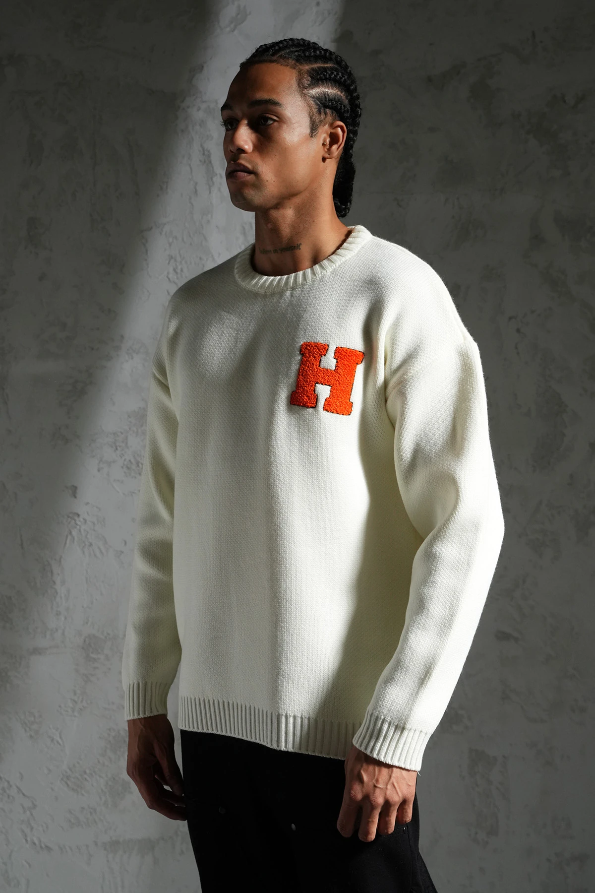 H Detaylı Triko Kazak