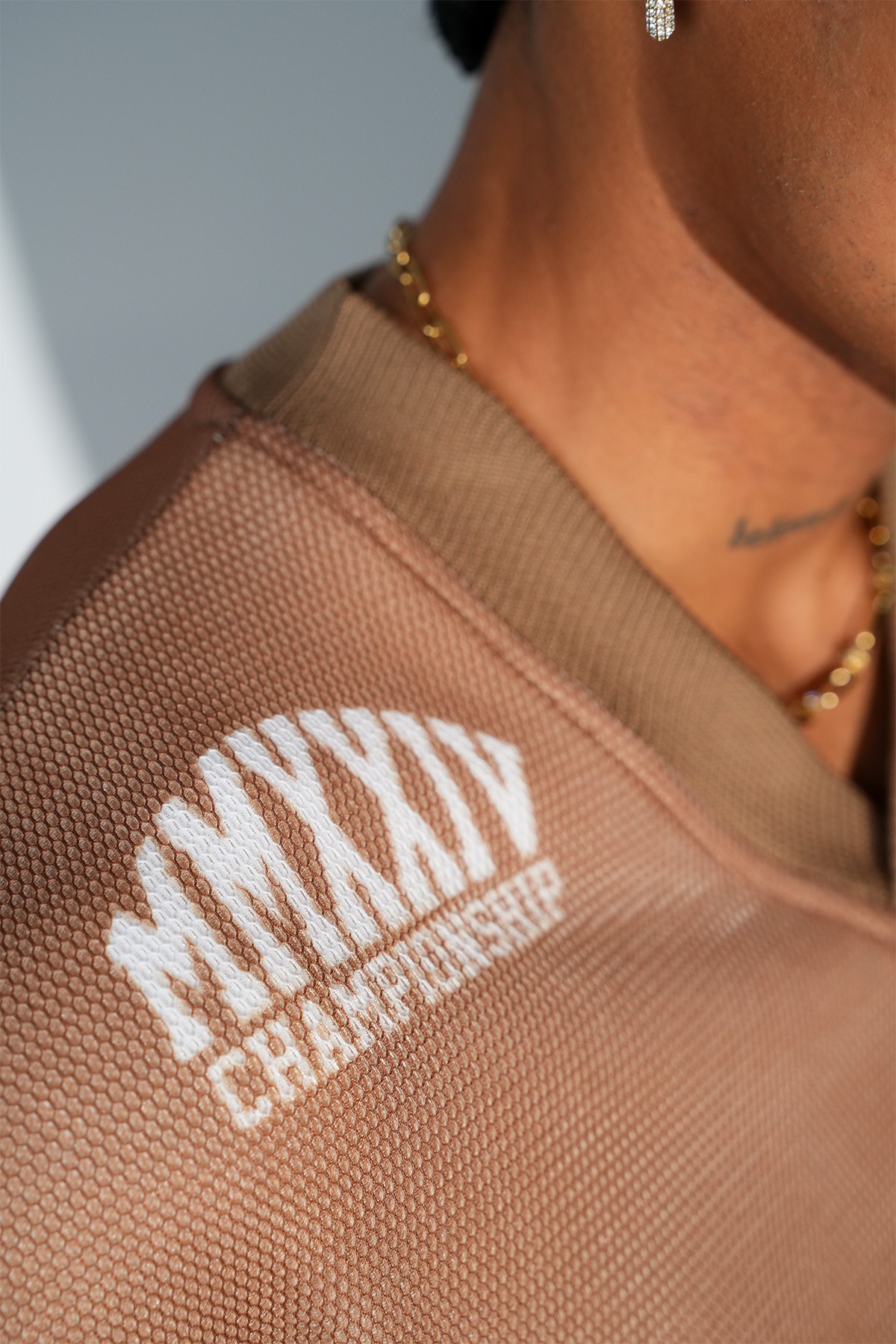 Printed V Neck Oversize T-Shirt - Brown