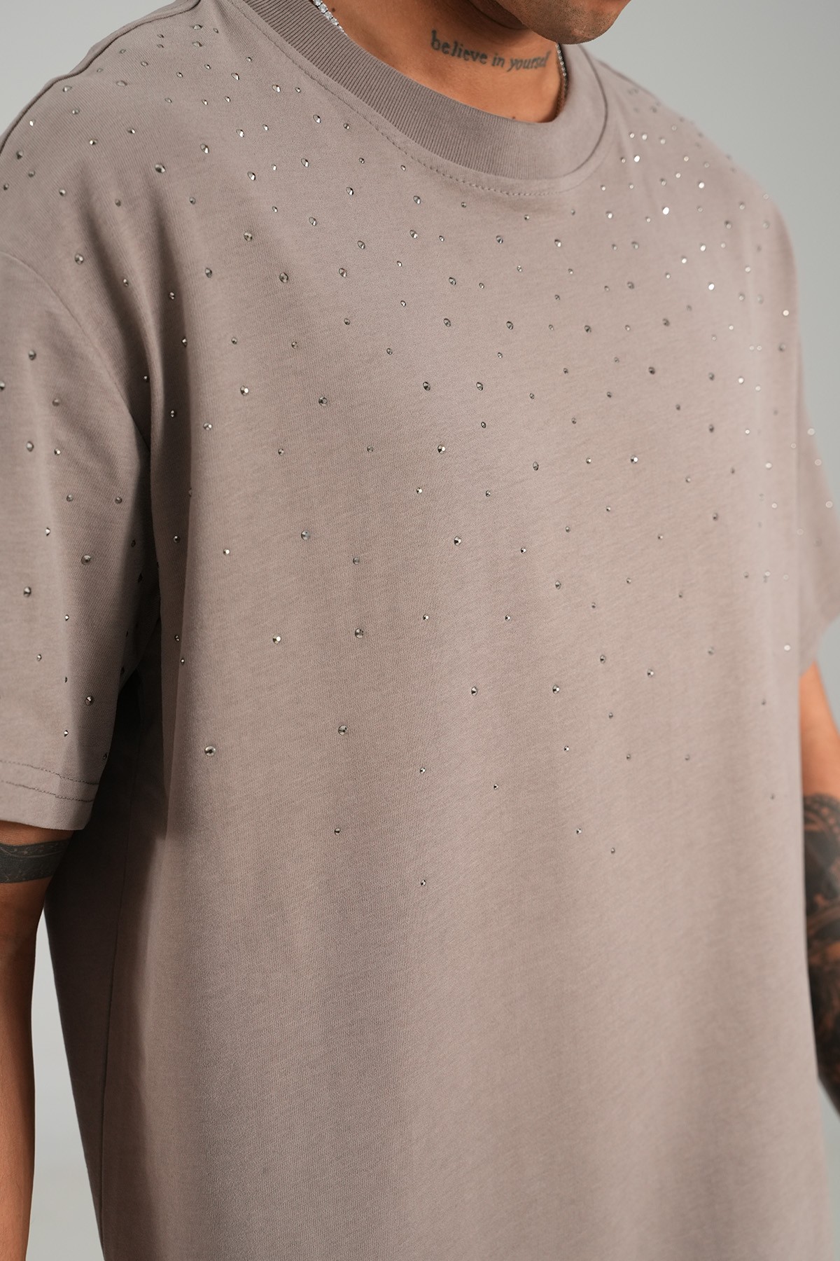 Oversize T-shirt with stone embroidery