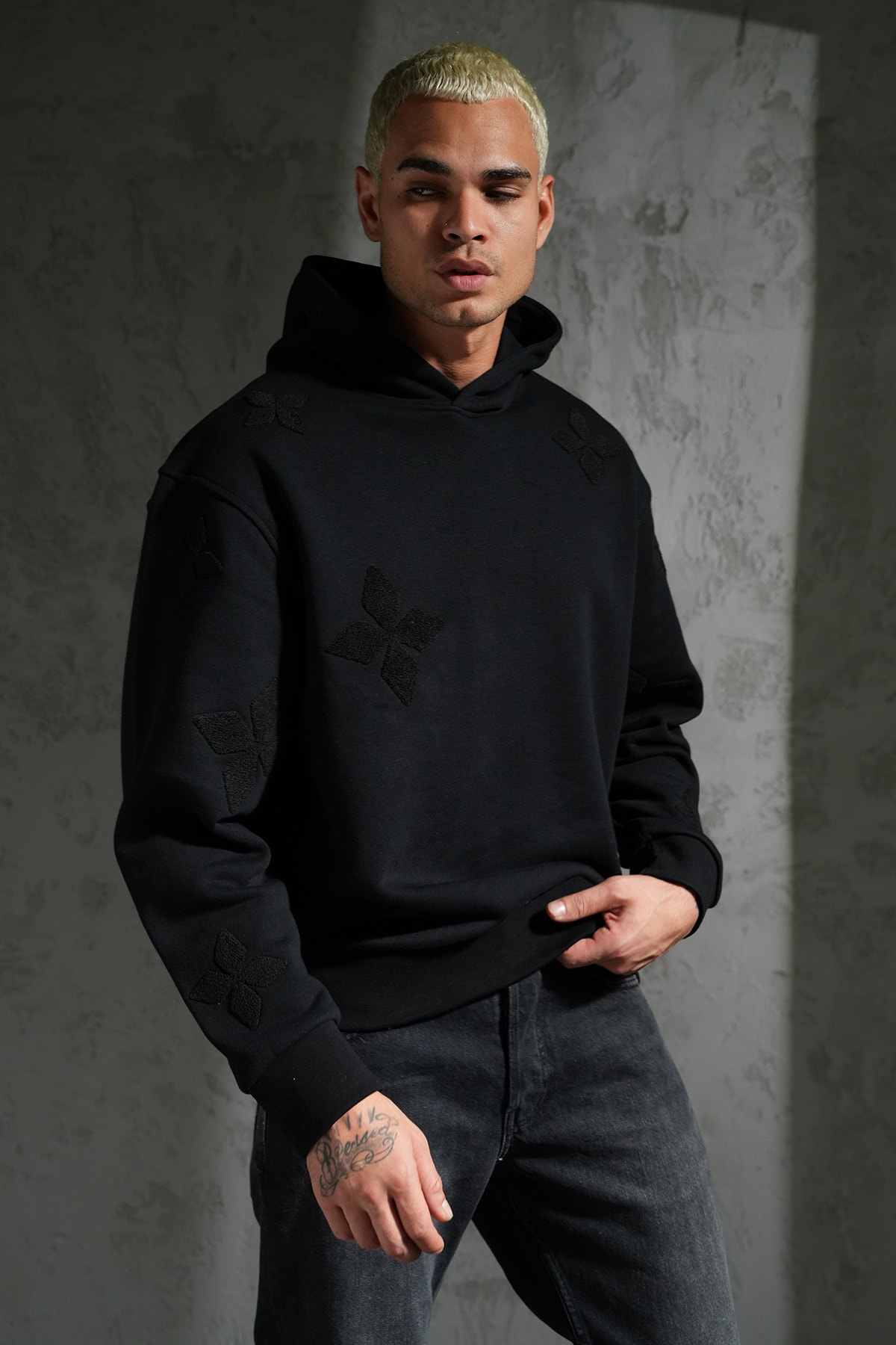 Yıldız  Desenli Kapüşonlu Sweatshirt