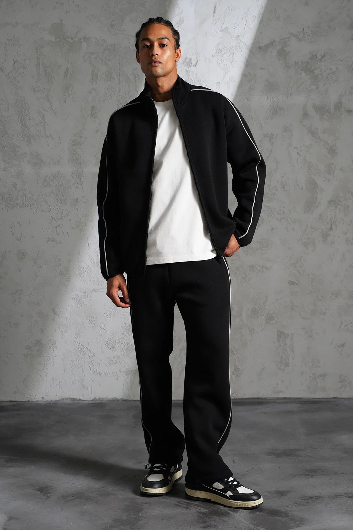 Şerit Detaylı  Eşofman Takım