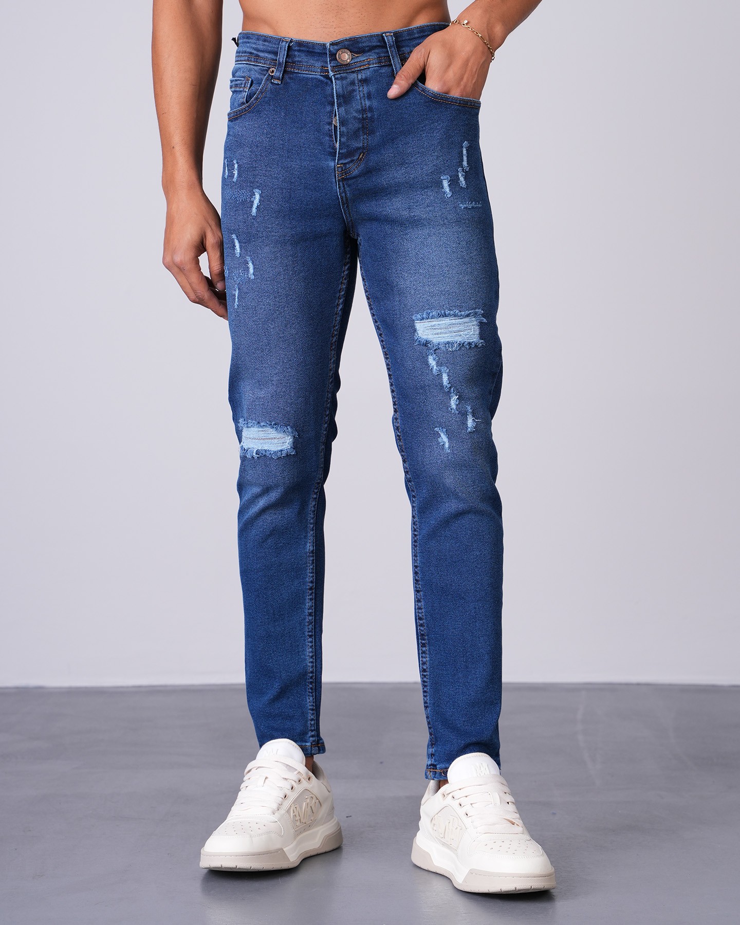 Pantalon coupe slim à jambe étroite