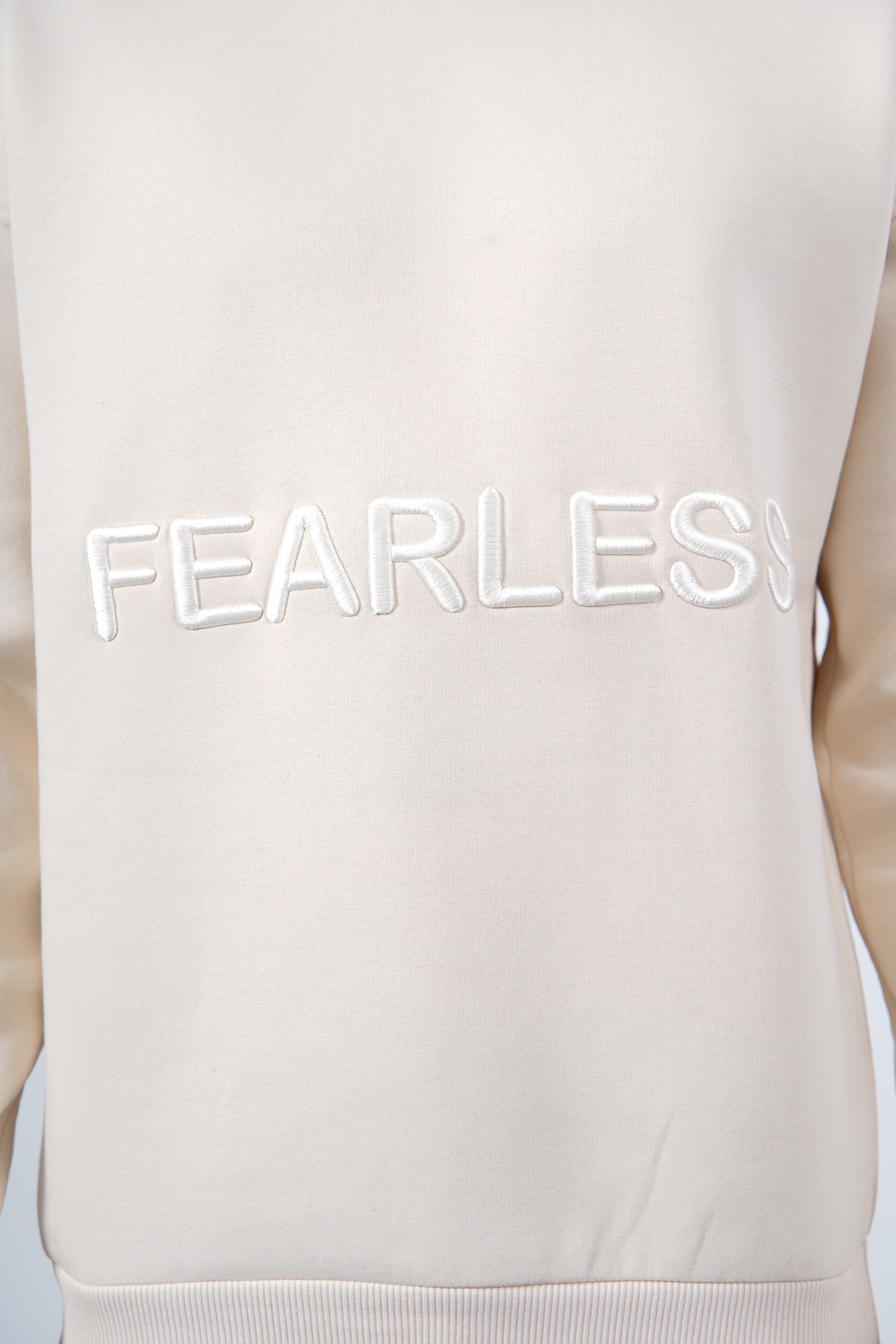 Fearless Embroidered Sweat - Beige