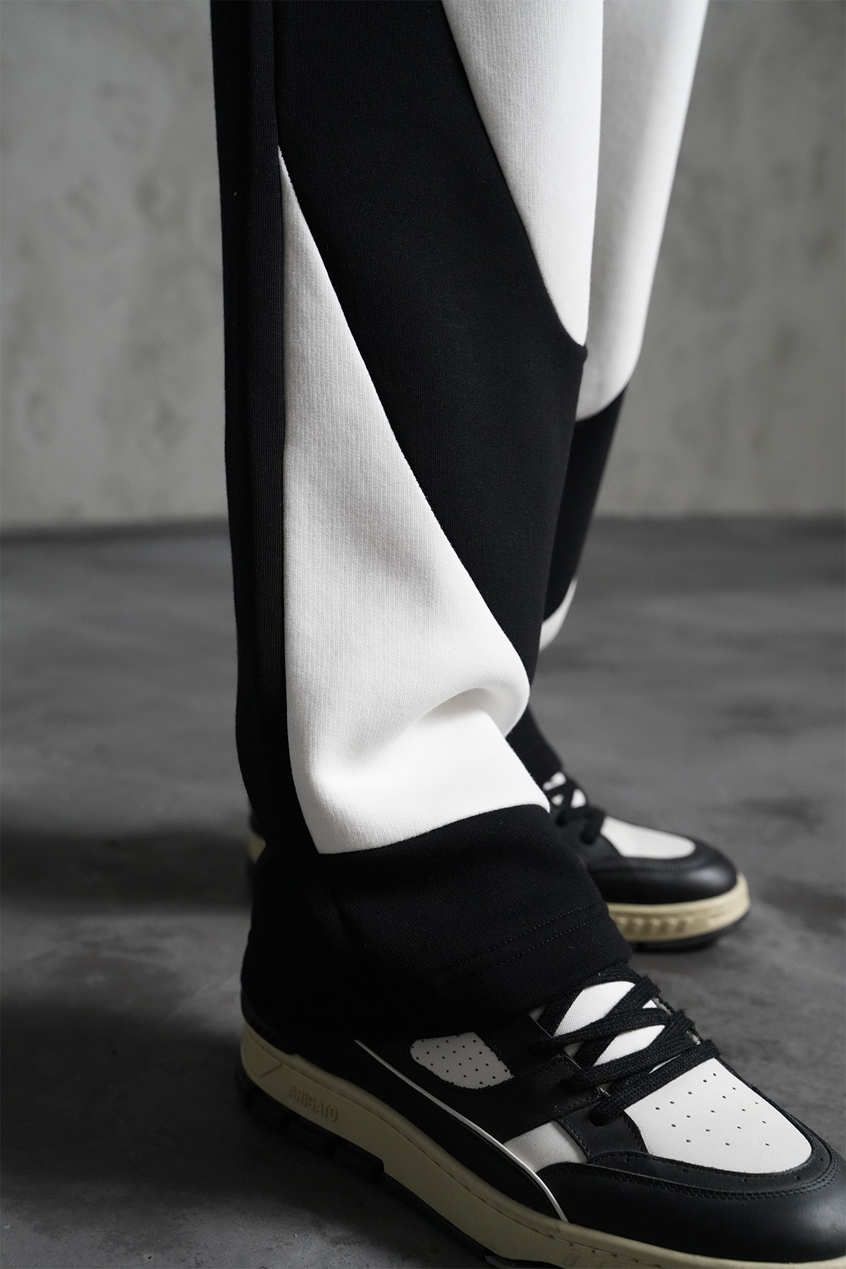 Renk Bloklu Kapüşonlu Eşofman Takım