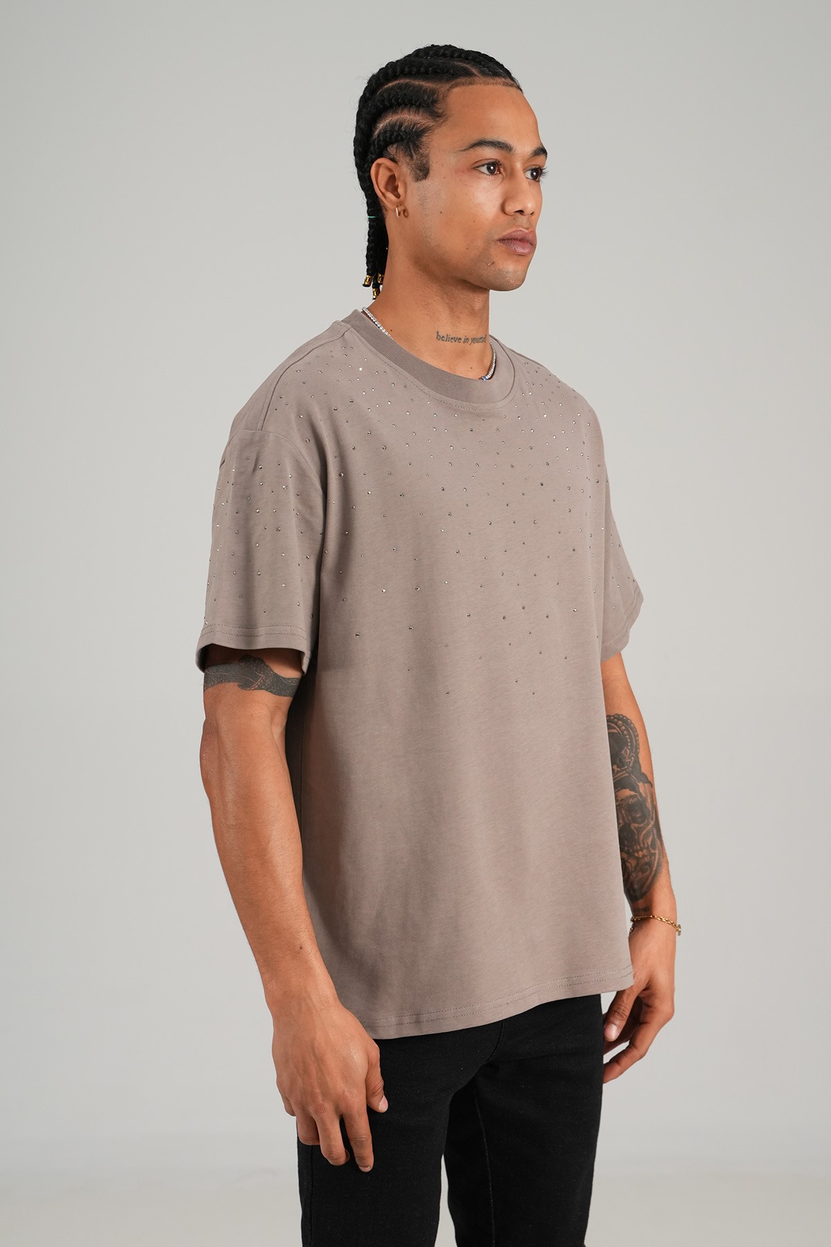 Oversize T-shirt with stone embroidery