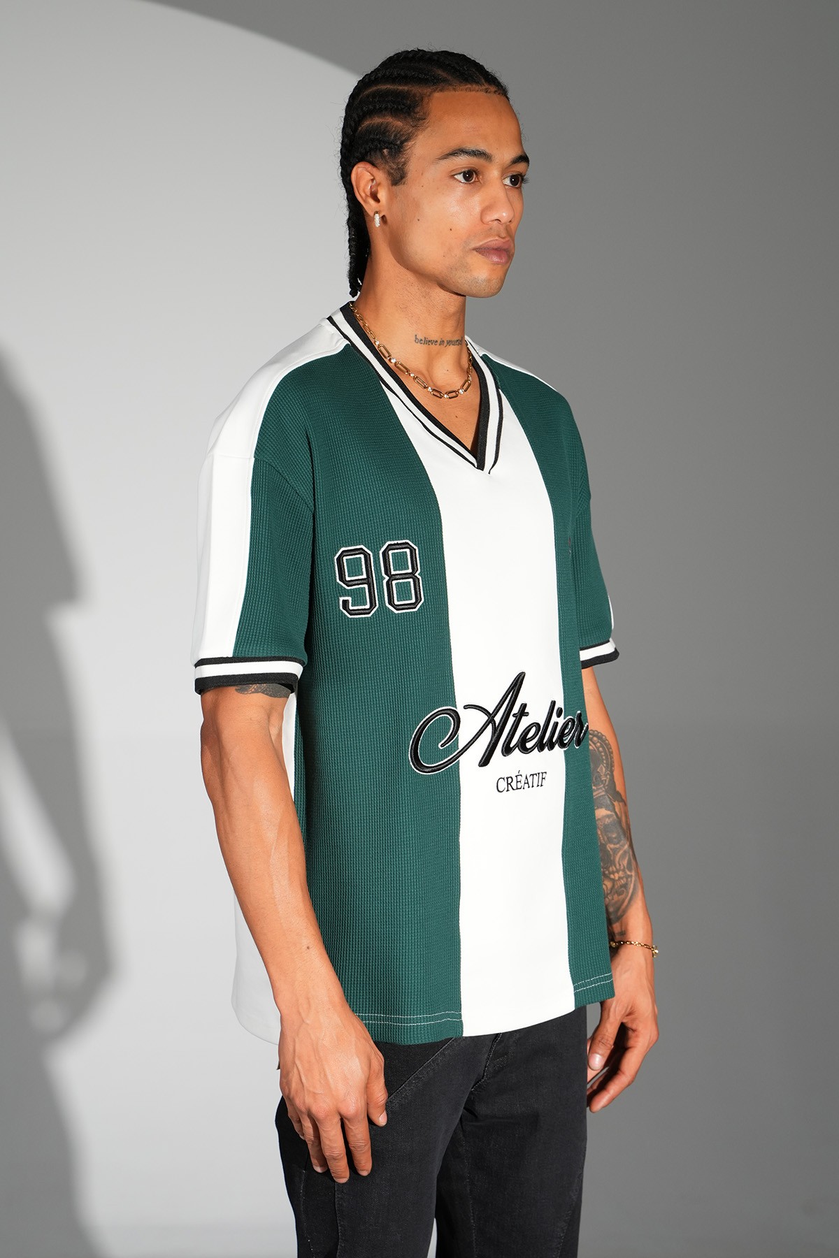 Nakışlı V Yaka Oversize Tişört - green