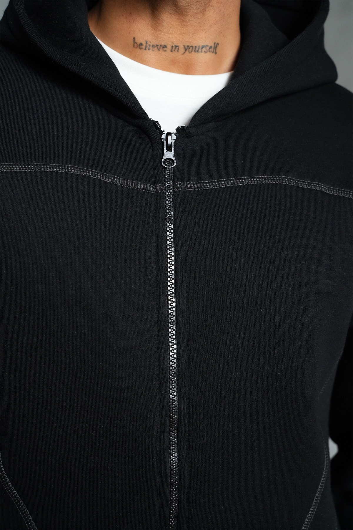 Şerit Detaylı Kapüşonlu Eşofman Takım